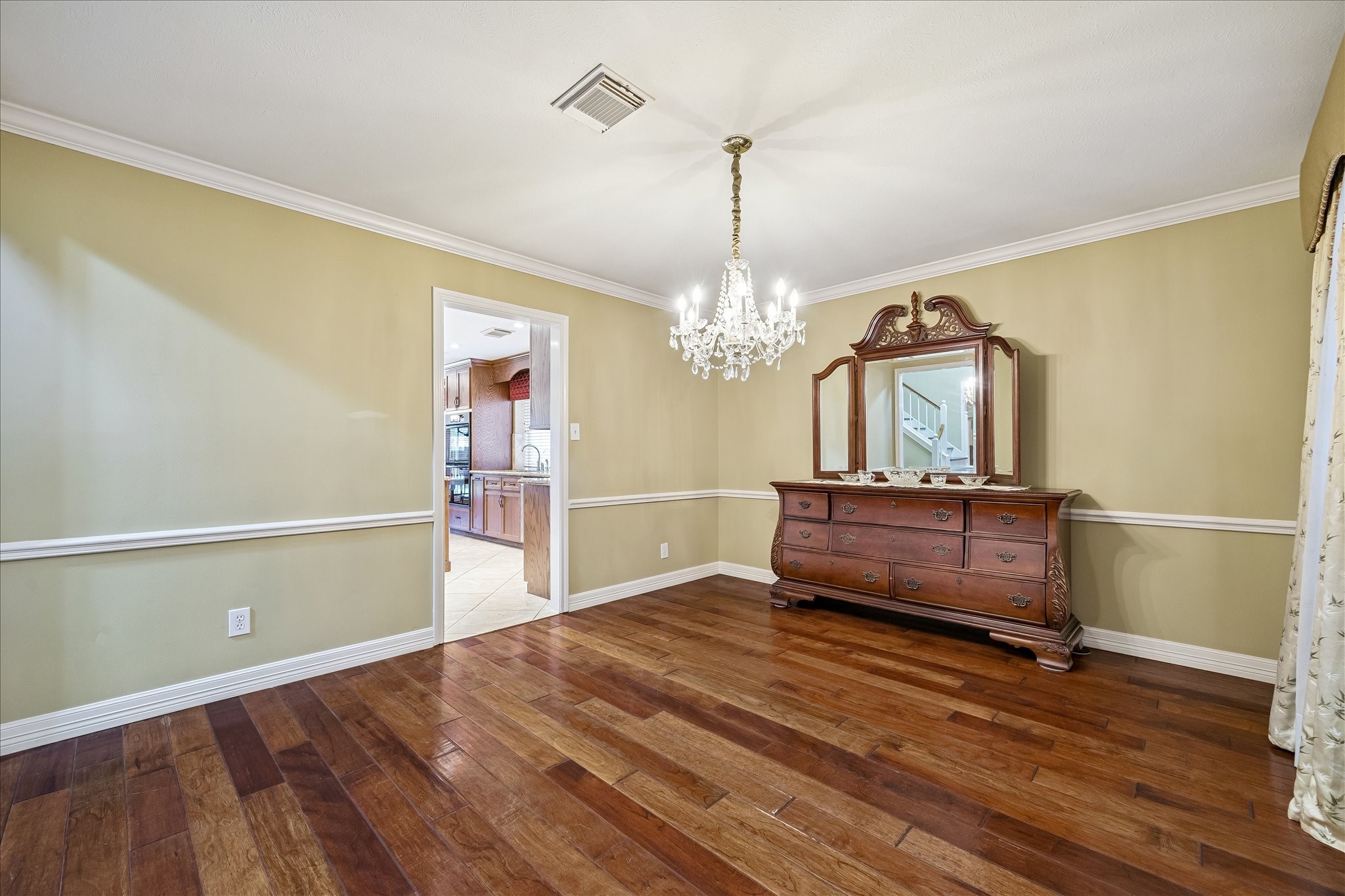 1306 Forest Hollow Drive Property Photo 7