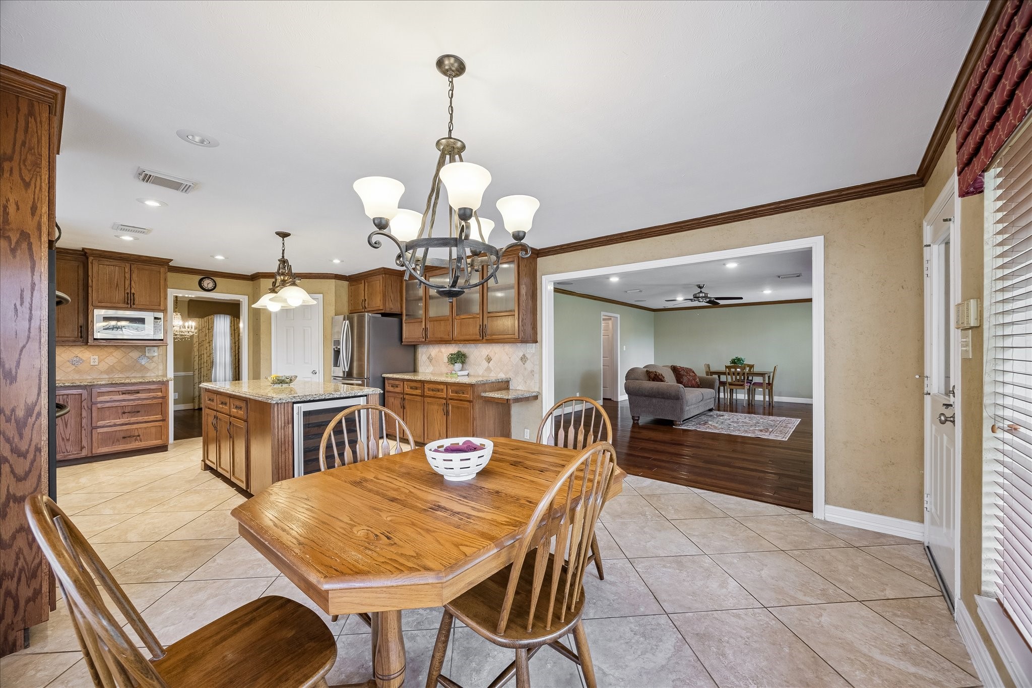 1306 Forest Hollow Drive Property Photo 10