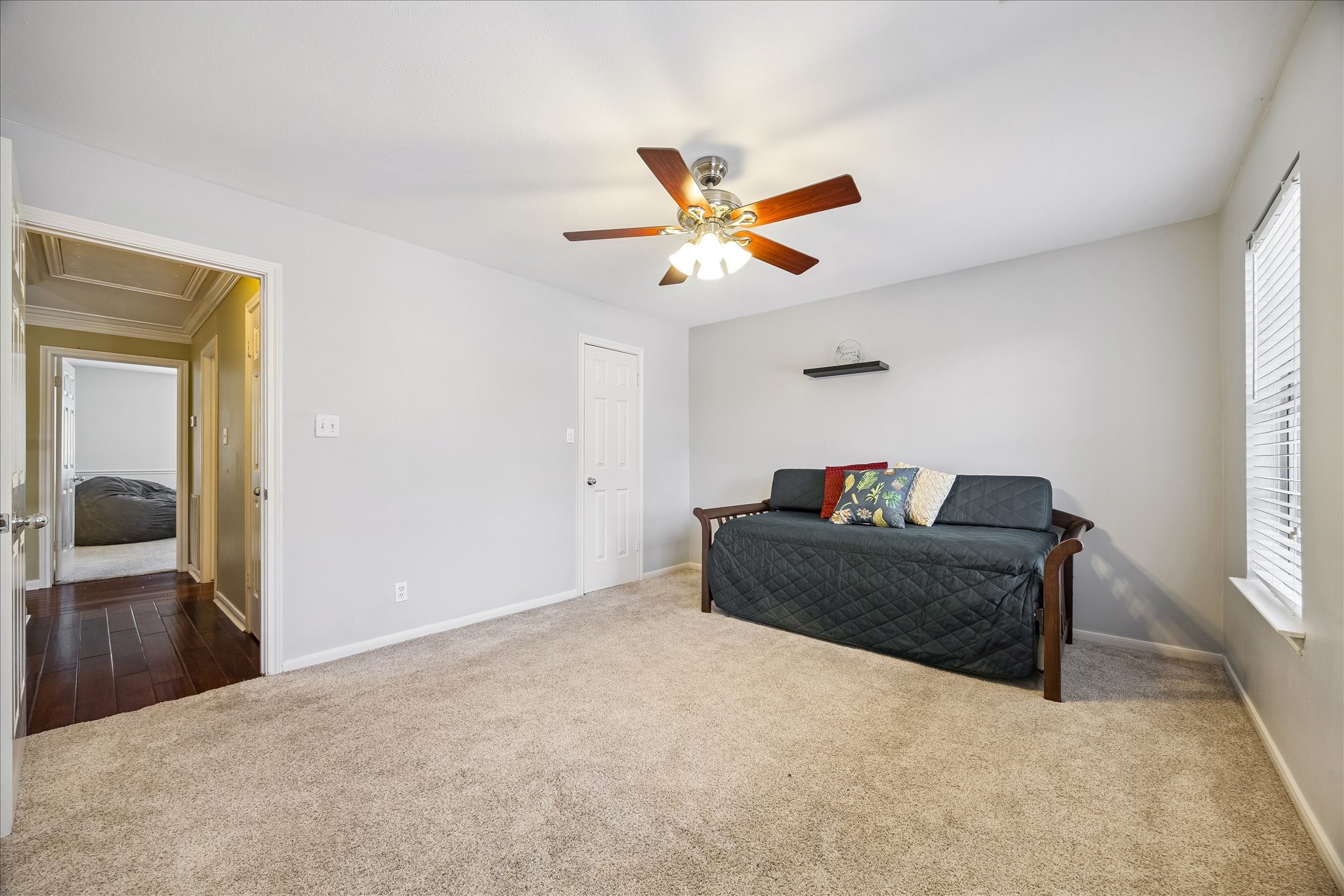 1306 Forest Hollow Drive Property Photo 16