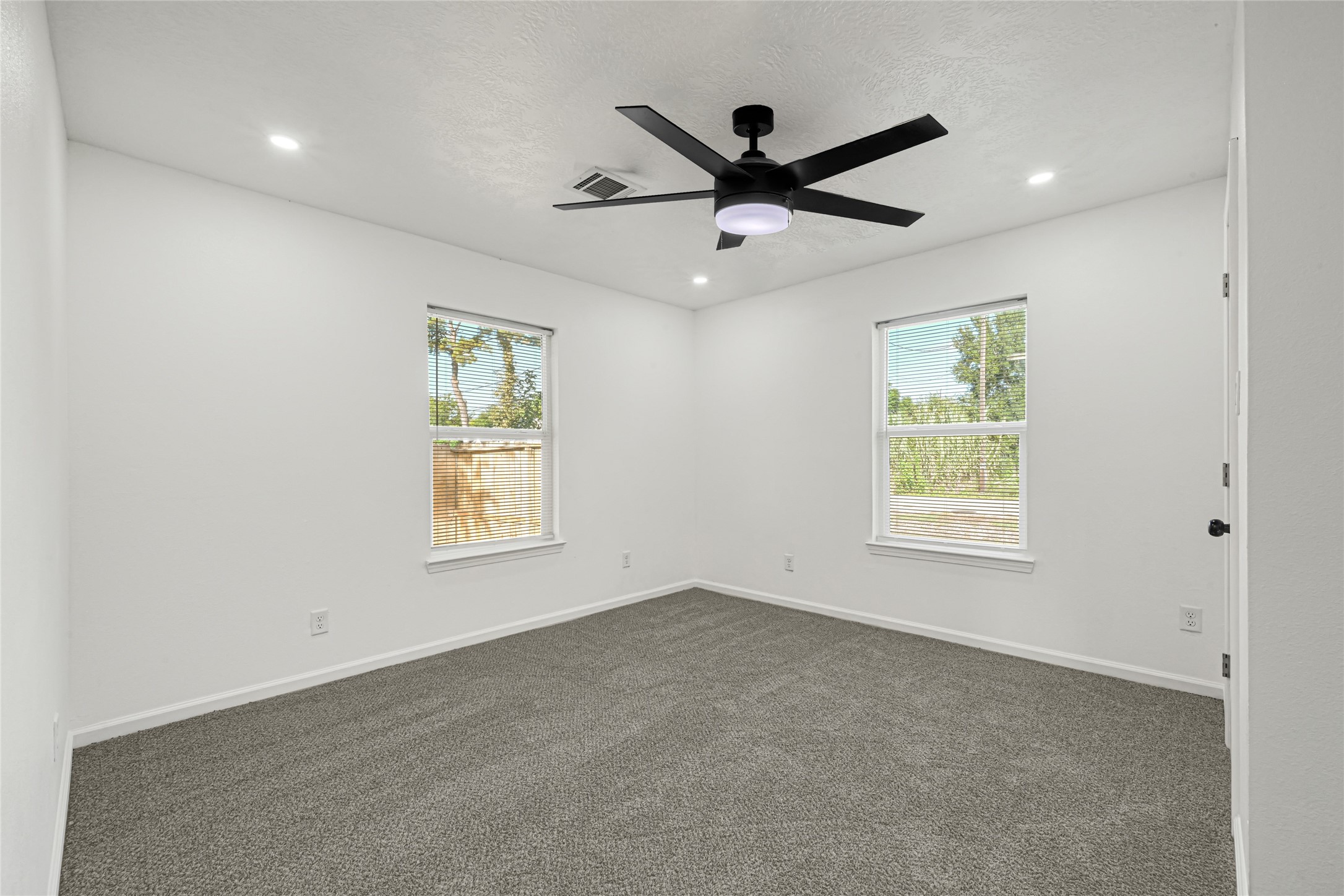 7101 Goforth Street Property Photo 15