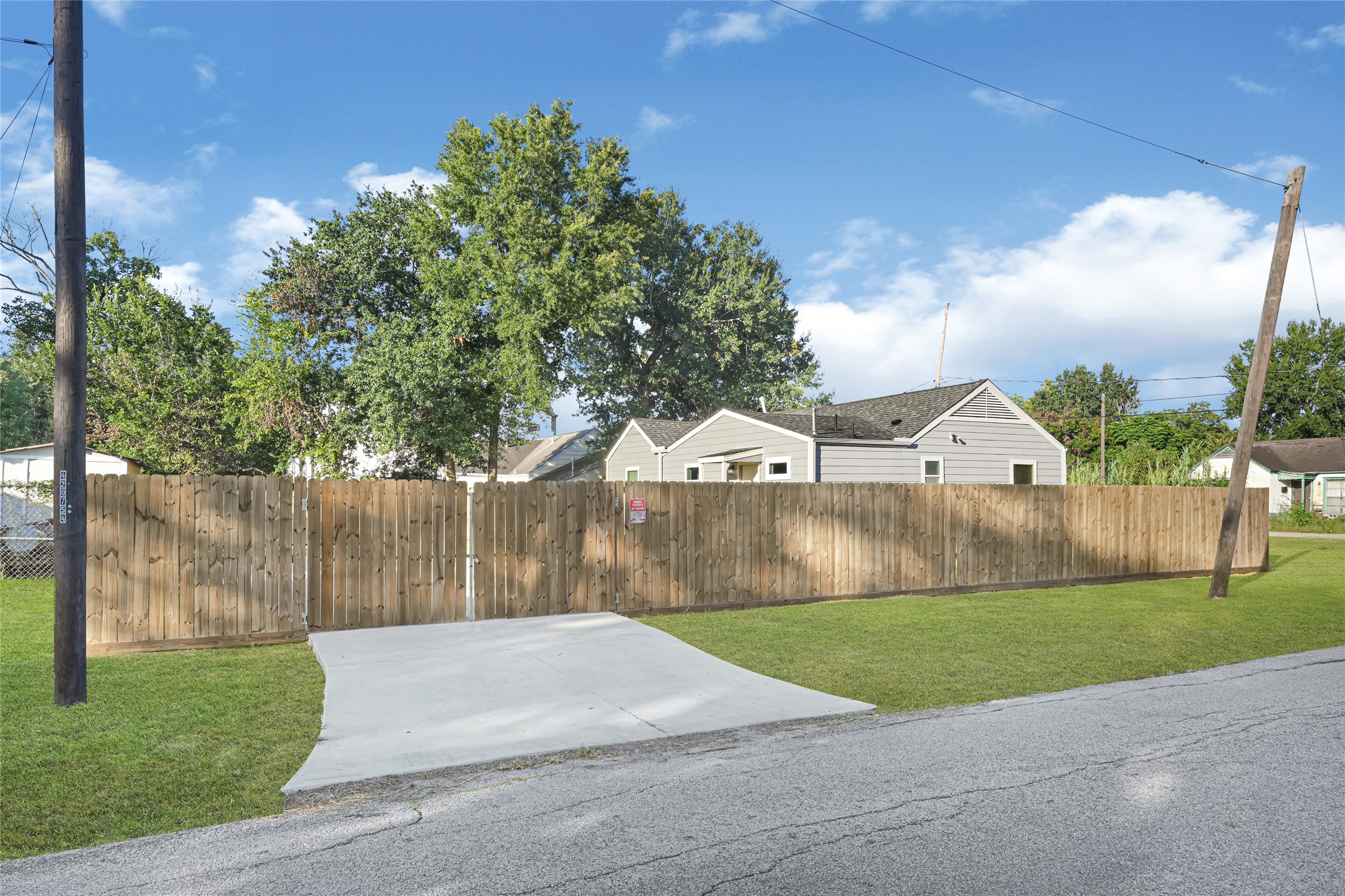 7101 Goforth Street Property Photo 19