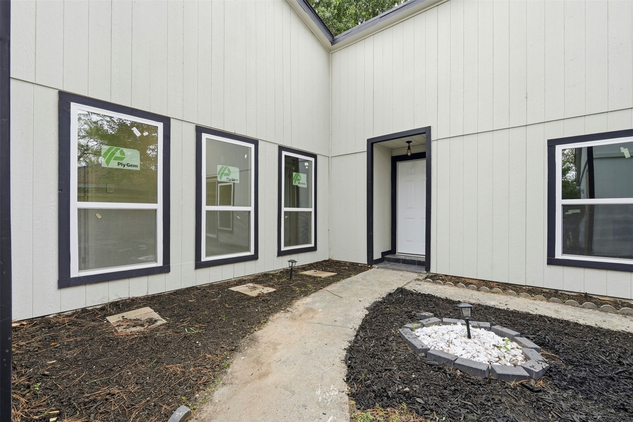 5603 Circlegate Drive Property Photo 4