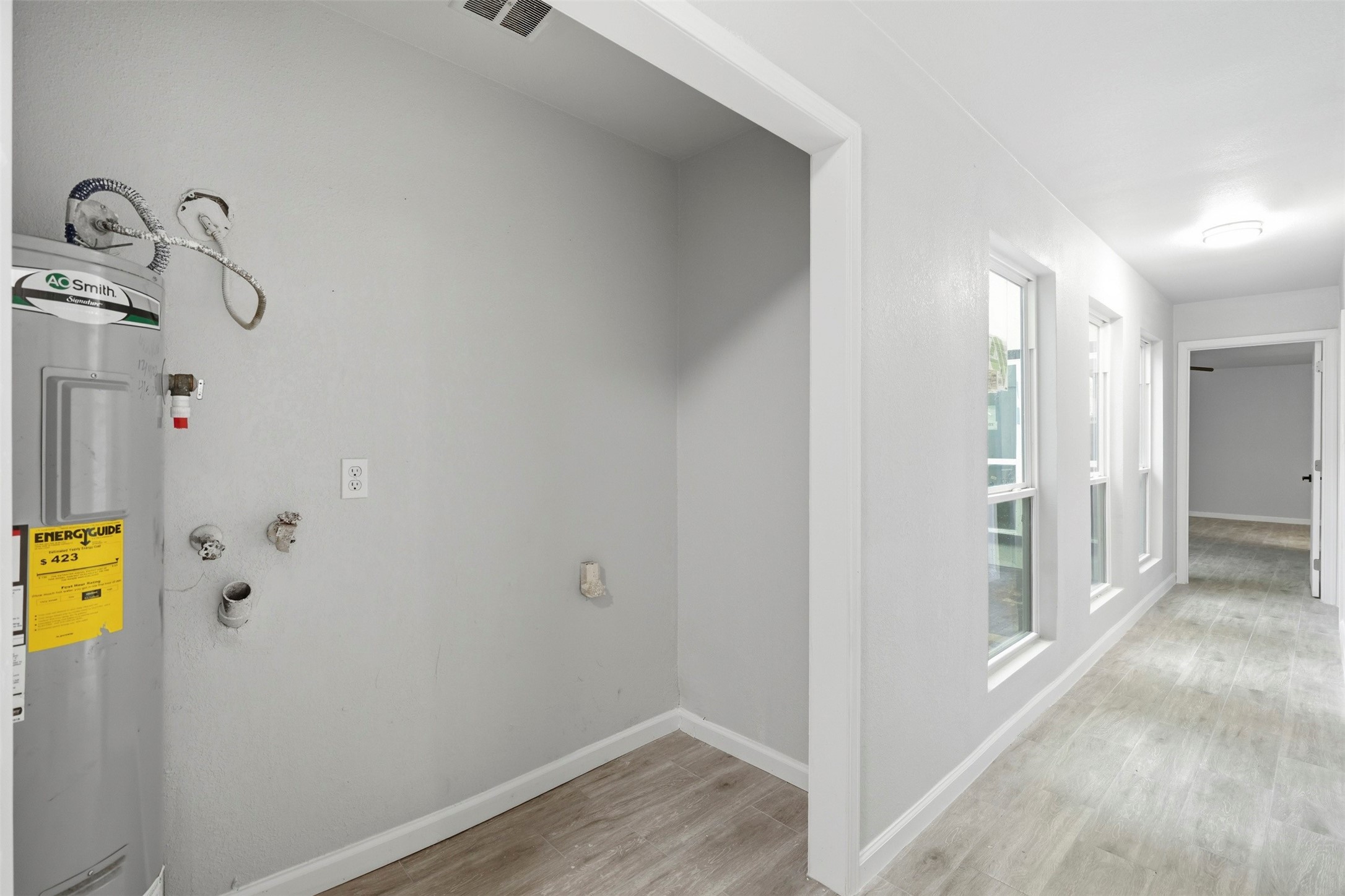 5603 Circlegate Drive Property Photo 5