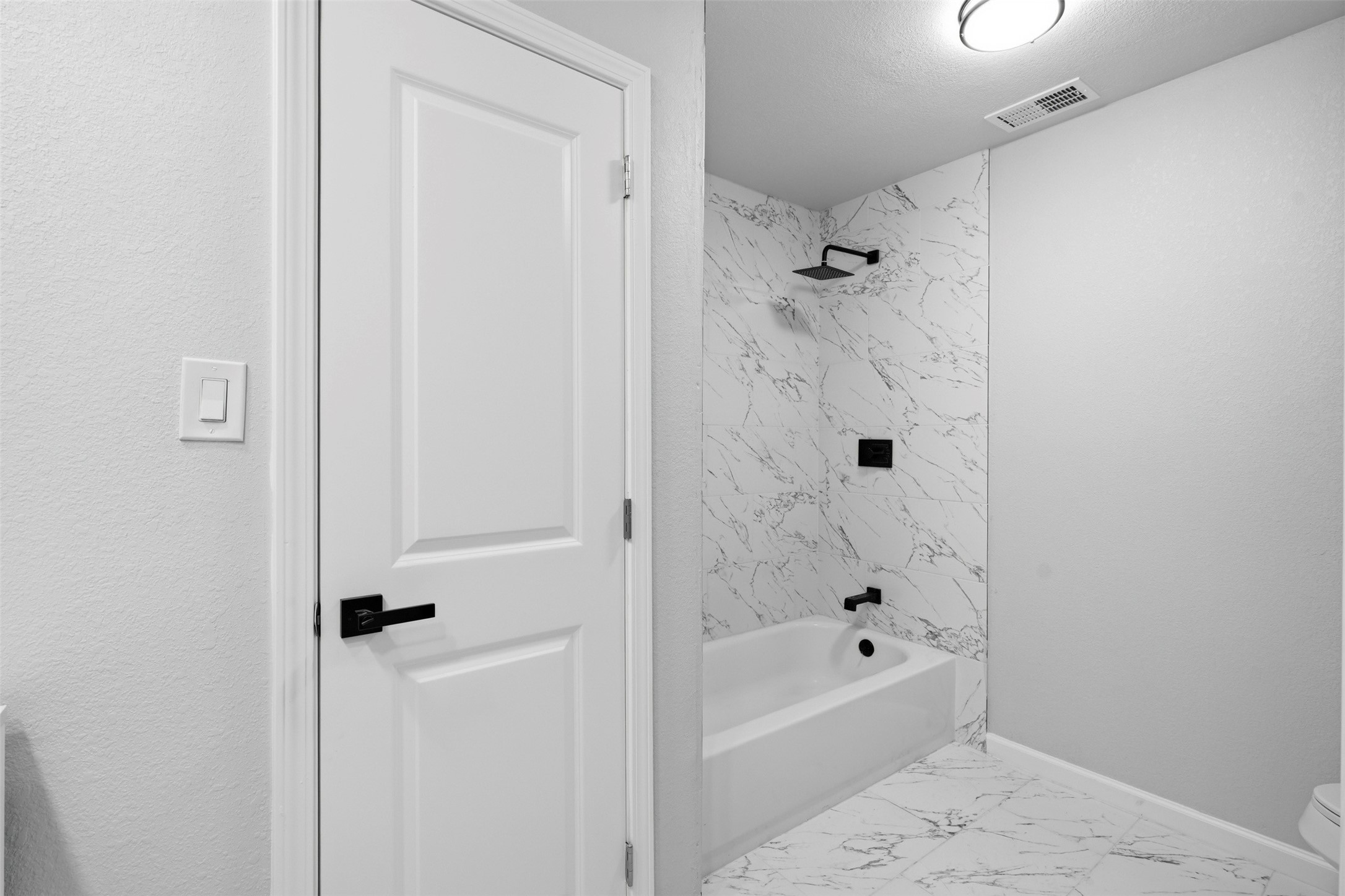 5603 Circlegate Drive Property Photo 10