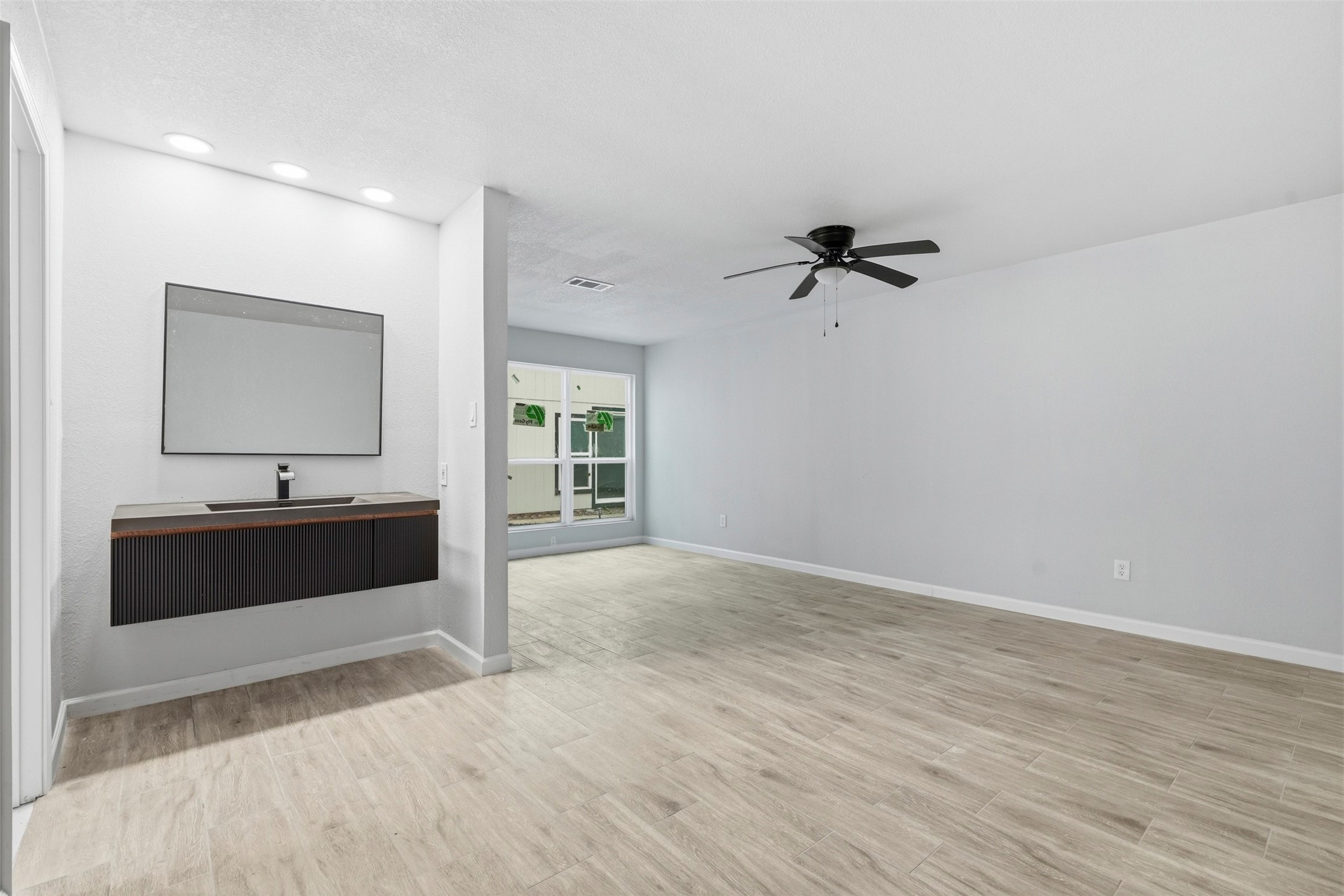 5603 Circlegate Drive Property Photo 14