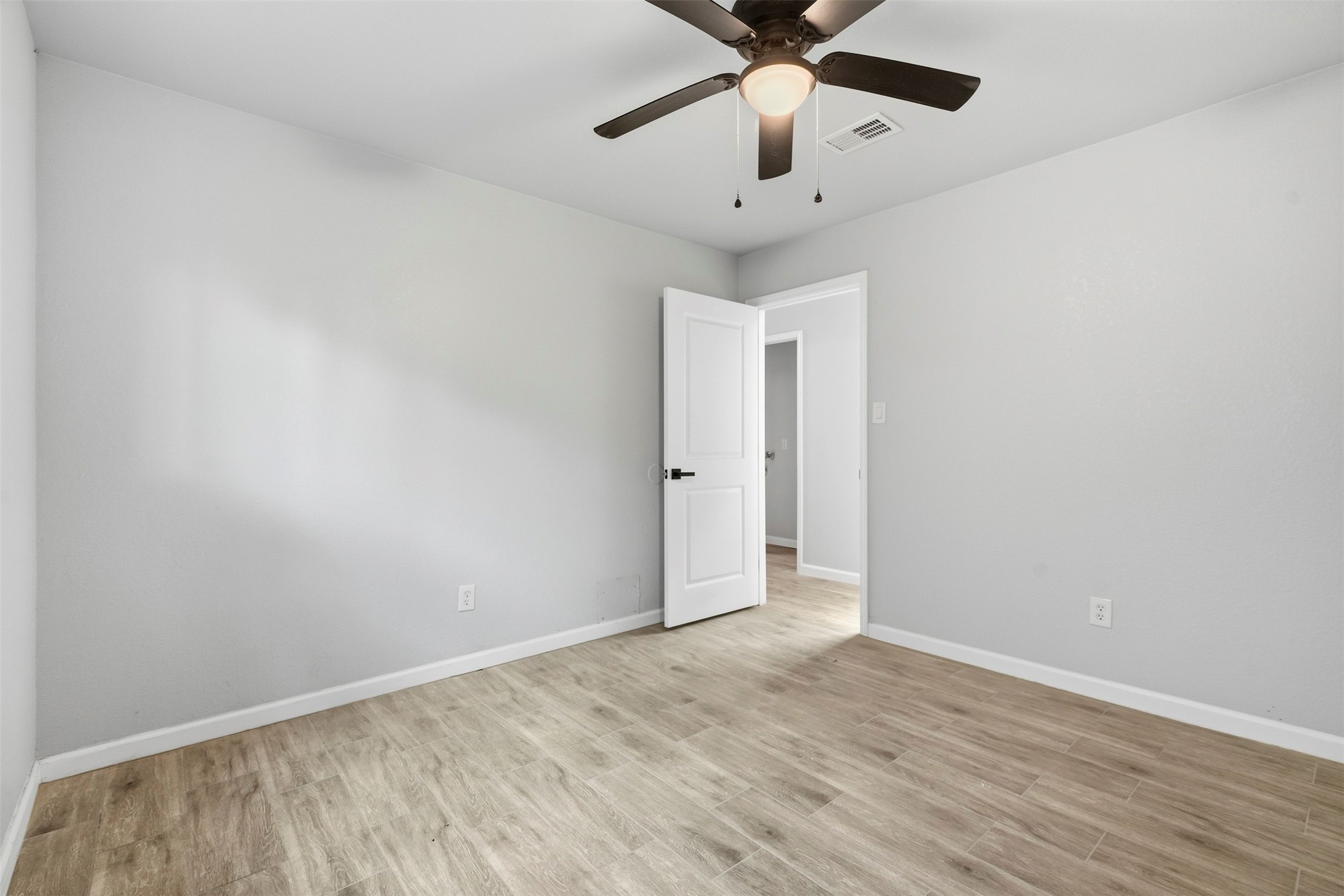 5603 Circlegate Drive Property Photo 17
