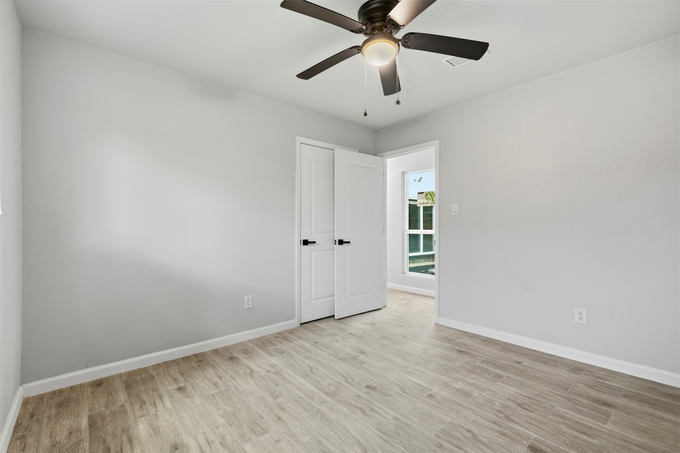 5603 Circlegate Drive Property Photo 20