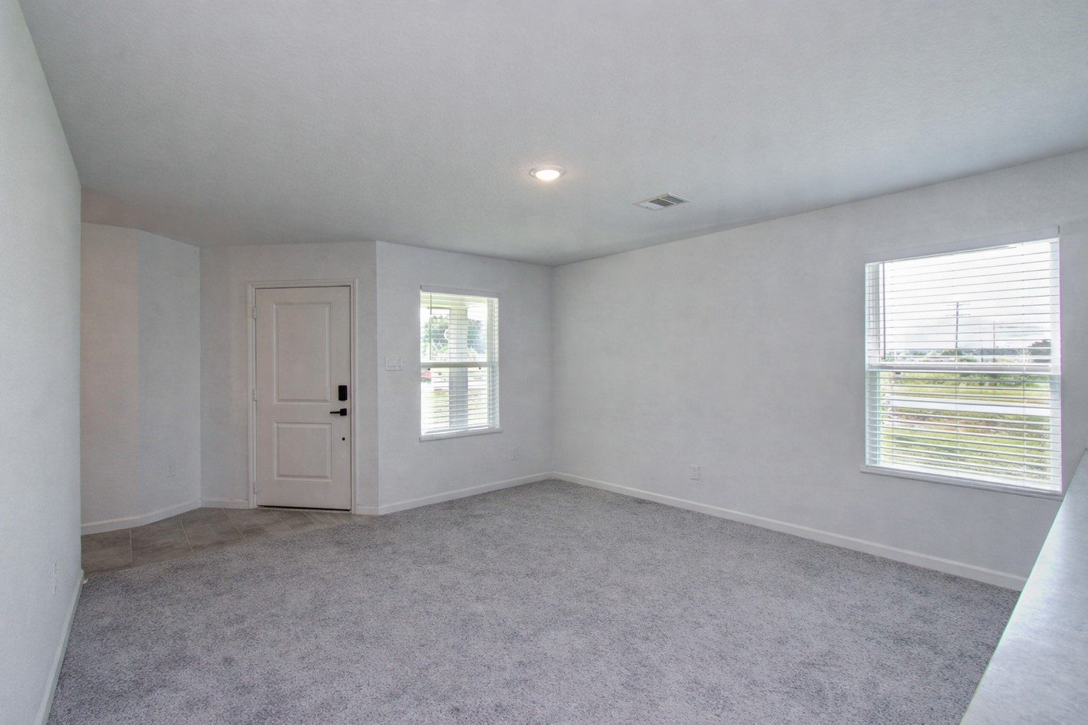 2002 Road 5500 Property Photo 6