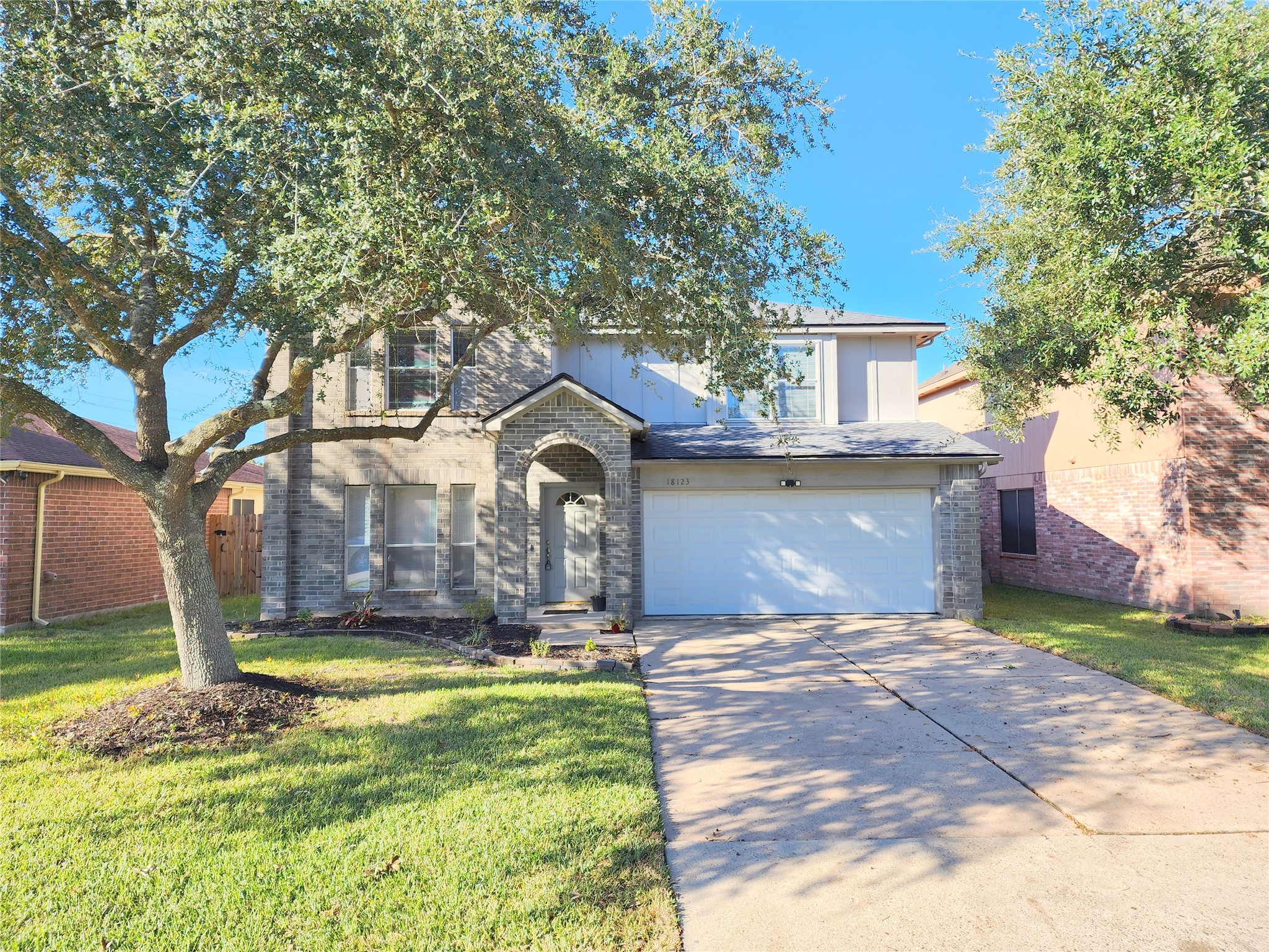 18123 Noble Forest Drive Property Photo 1