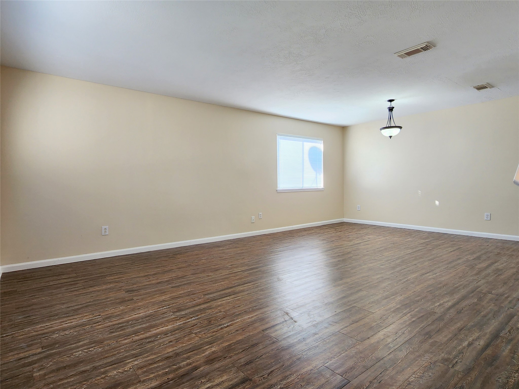 18123 Noble Forest Drive Property Photo 2