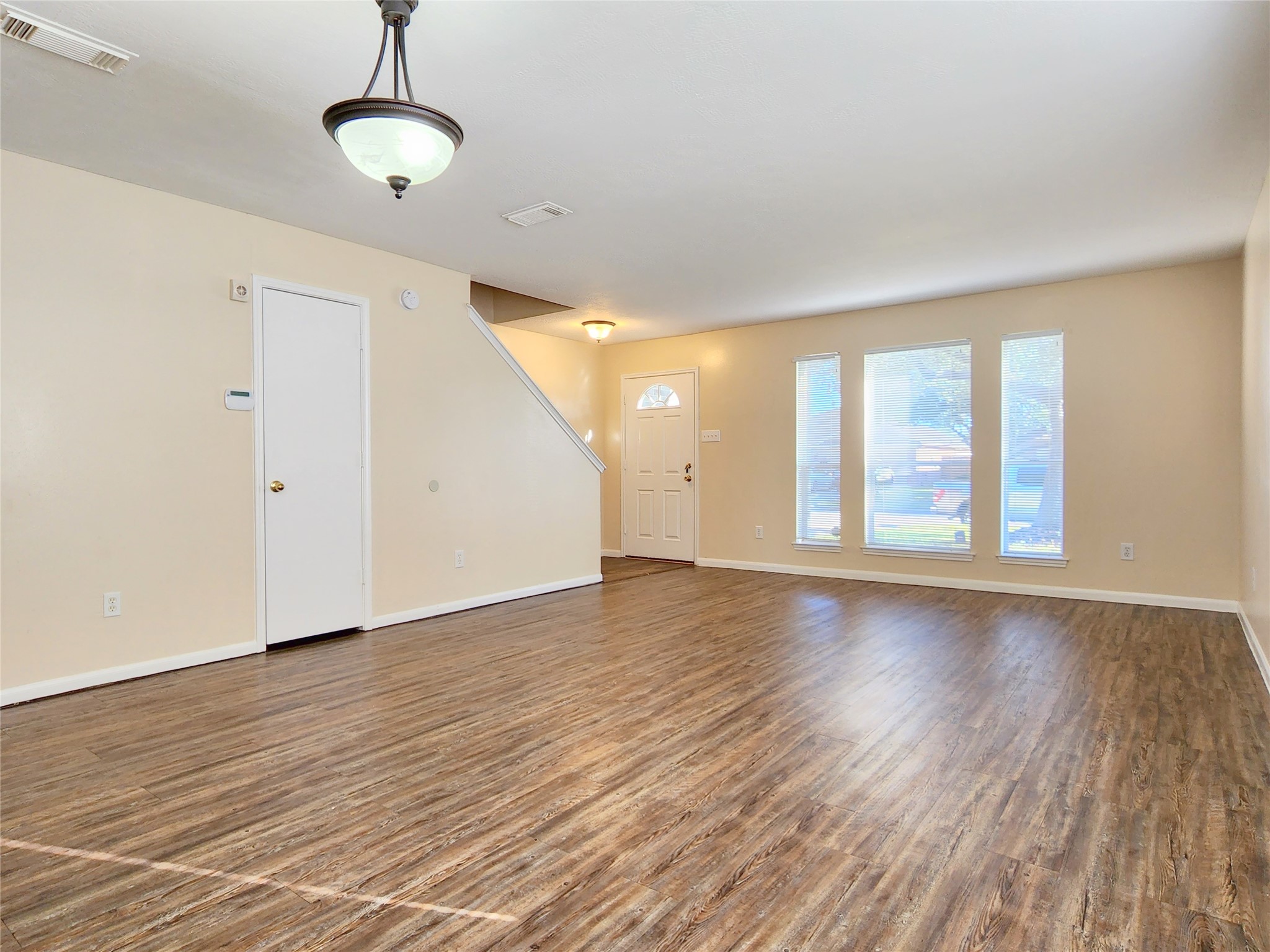18123 Noble Forest Drive Property Photo 5