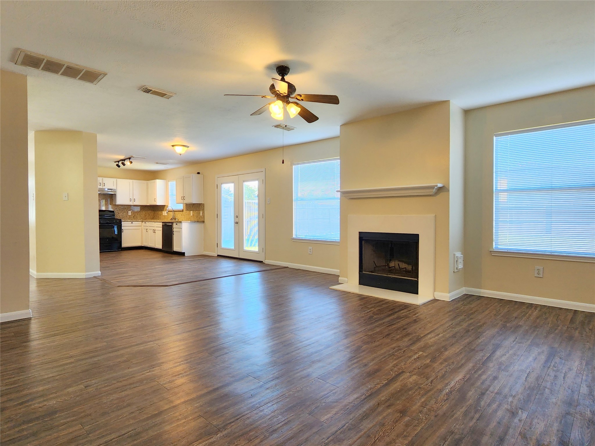 18123 Noble Forest Drive Property Photo 7