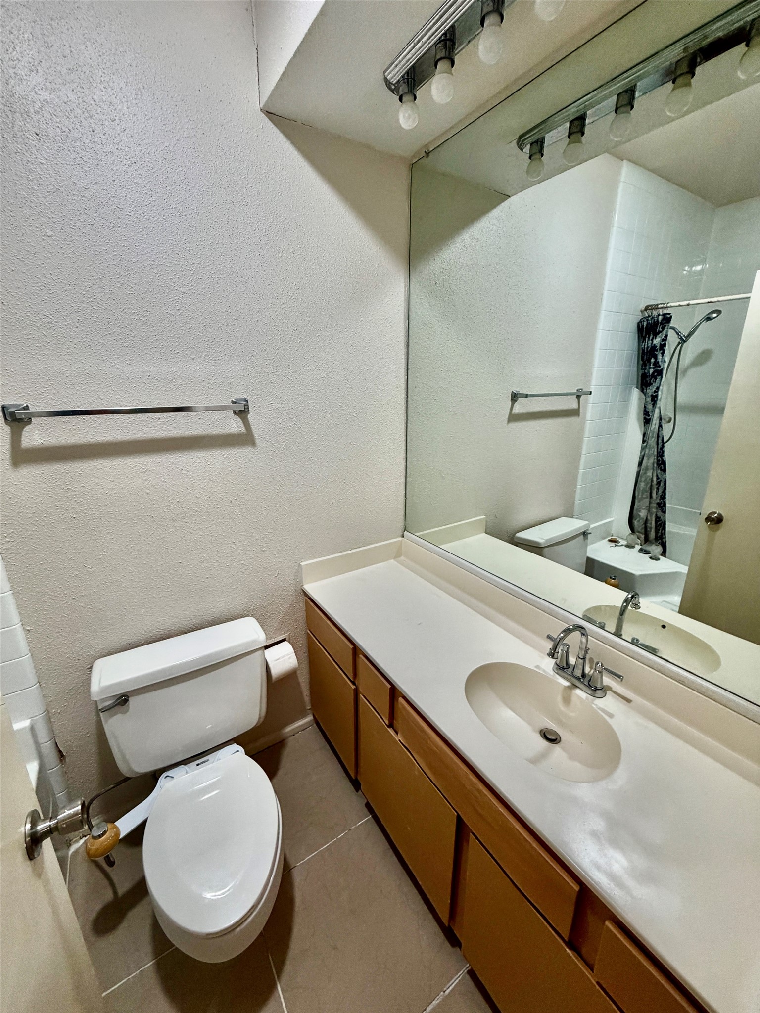2213 S Braeswood Boulevard 13a Property Photo 7