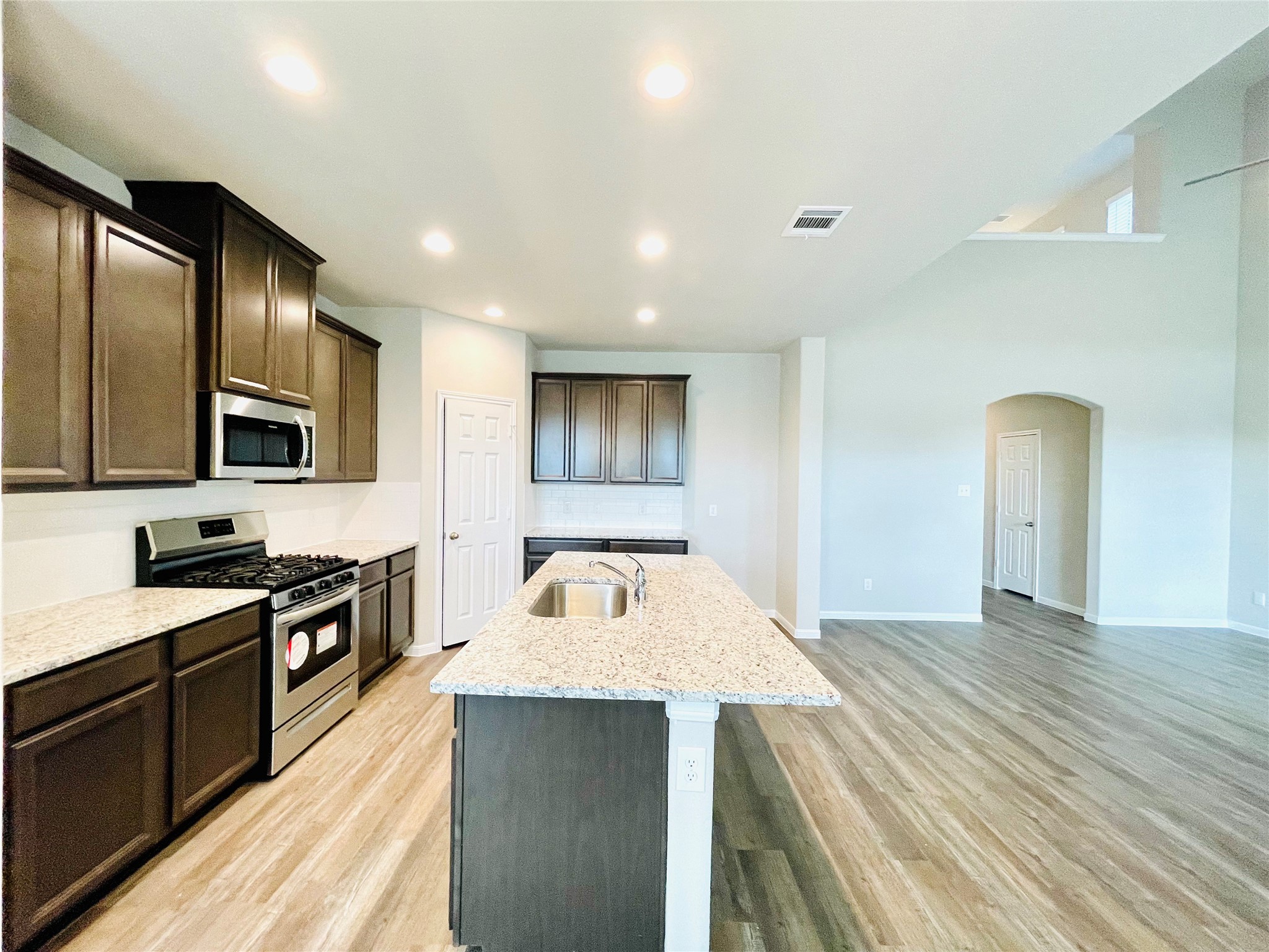 441 Aurora Creek Drive Property Photo 10