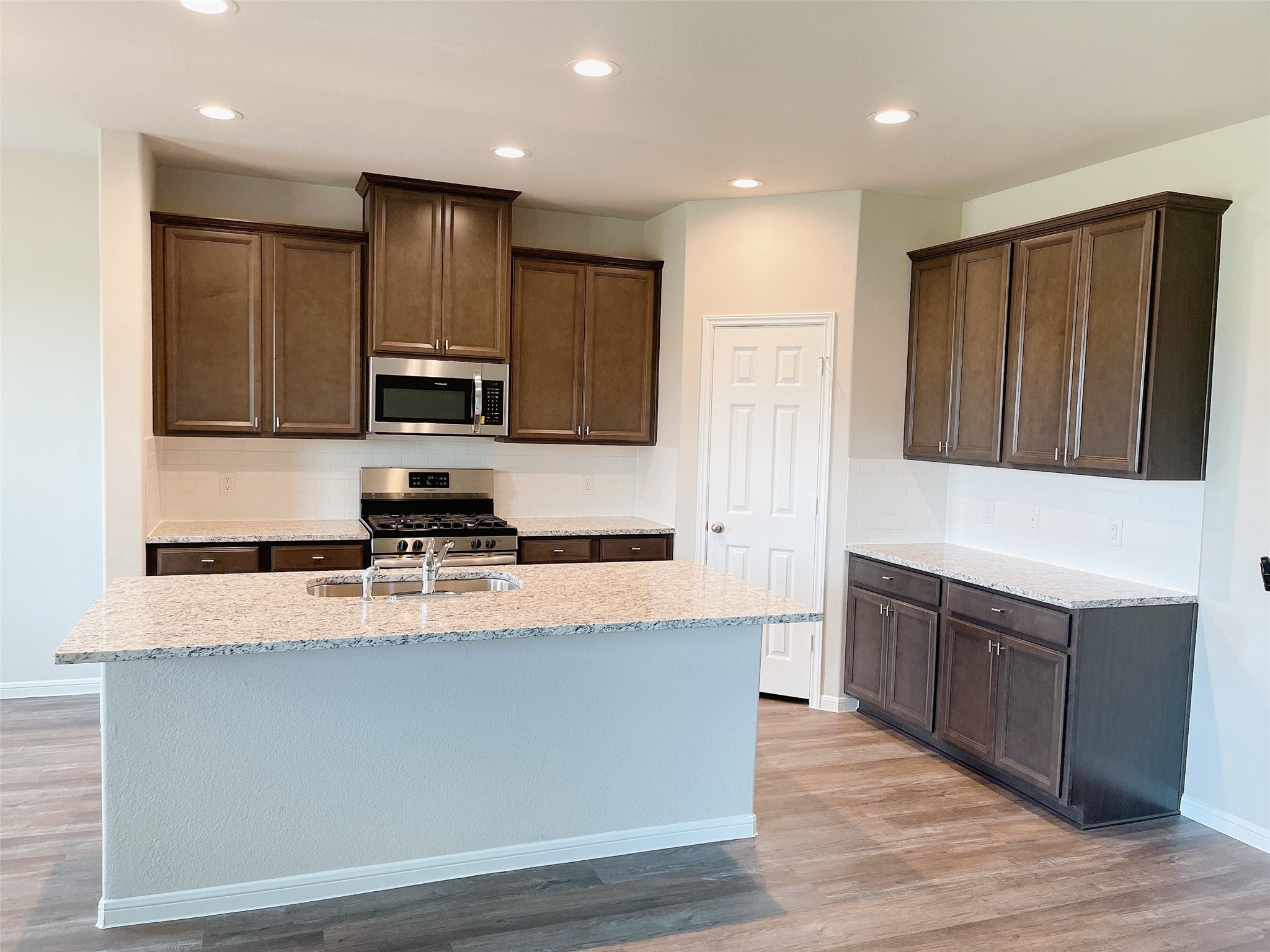 441 Aurora Creek Drive Property Photo 16