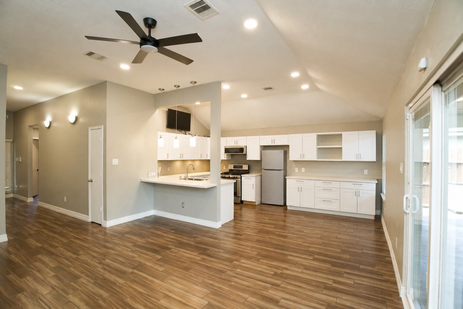 2710 Sockeye Drive Property Photo 5