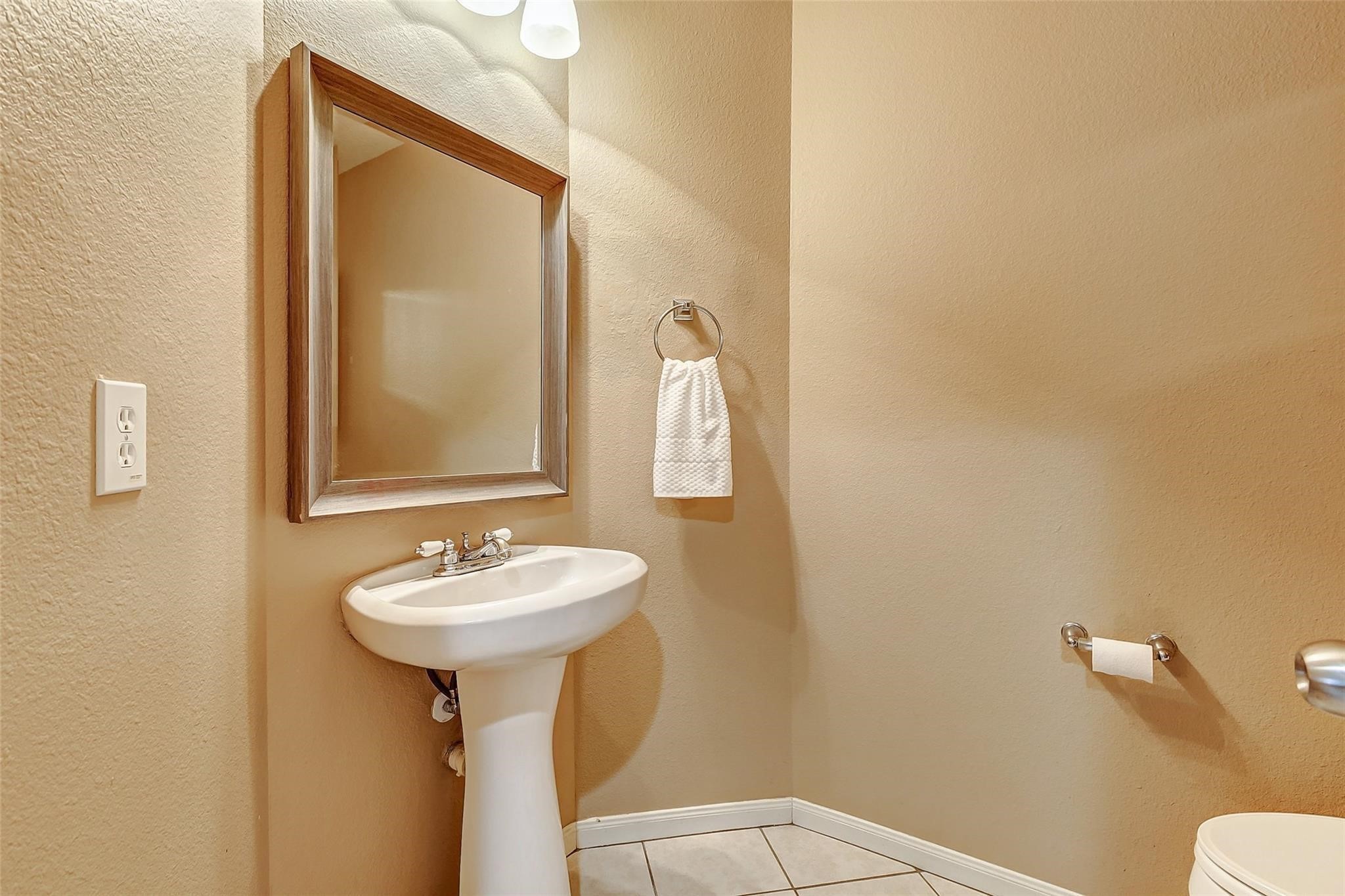 6303 Applewood Forest Drive Property Photo 10