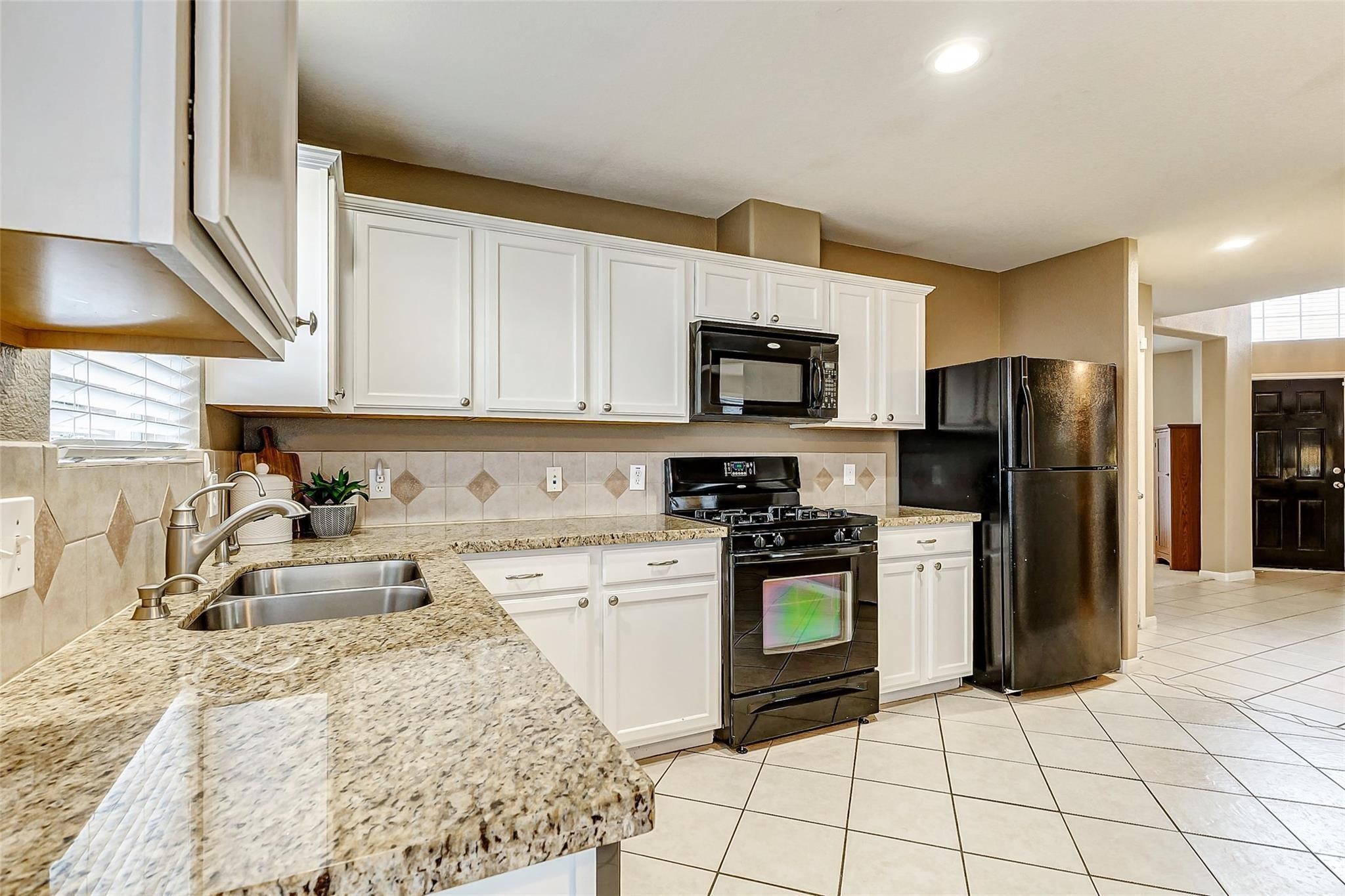 6303 Applewood Forest Drive Property Photo 13