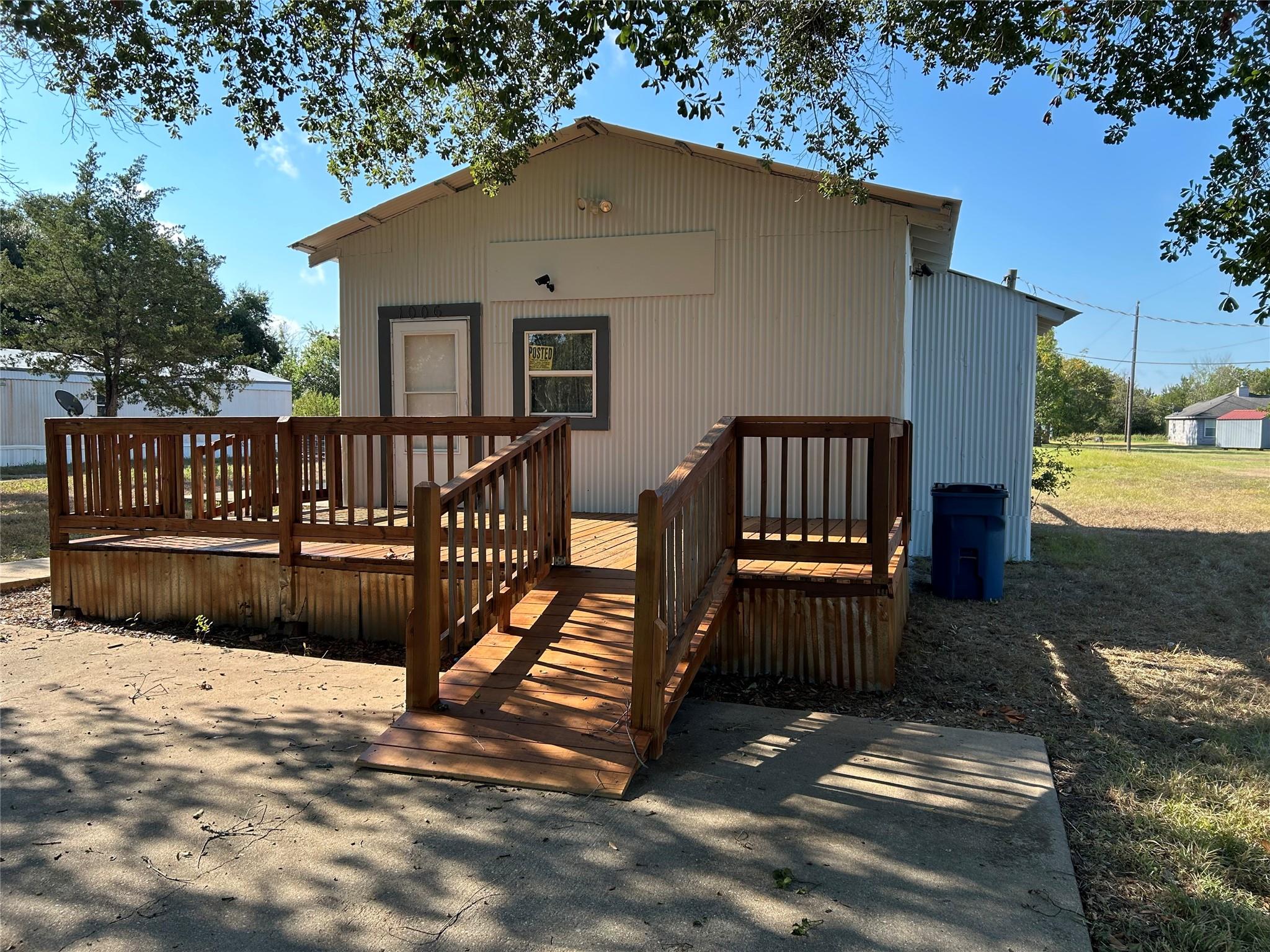 1006 Spur 515 Property Photo 2