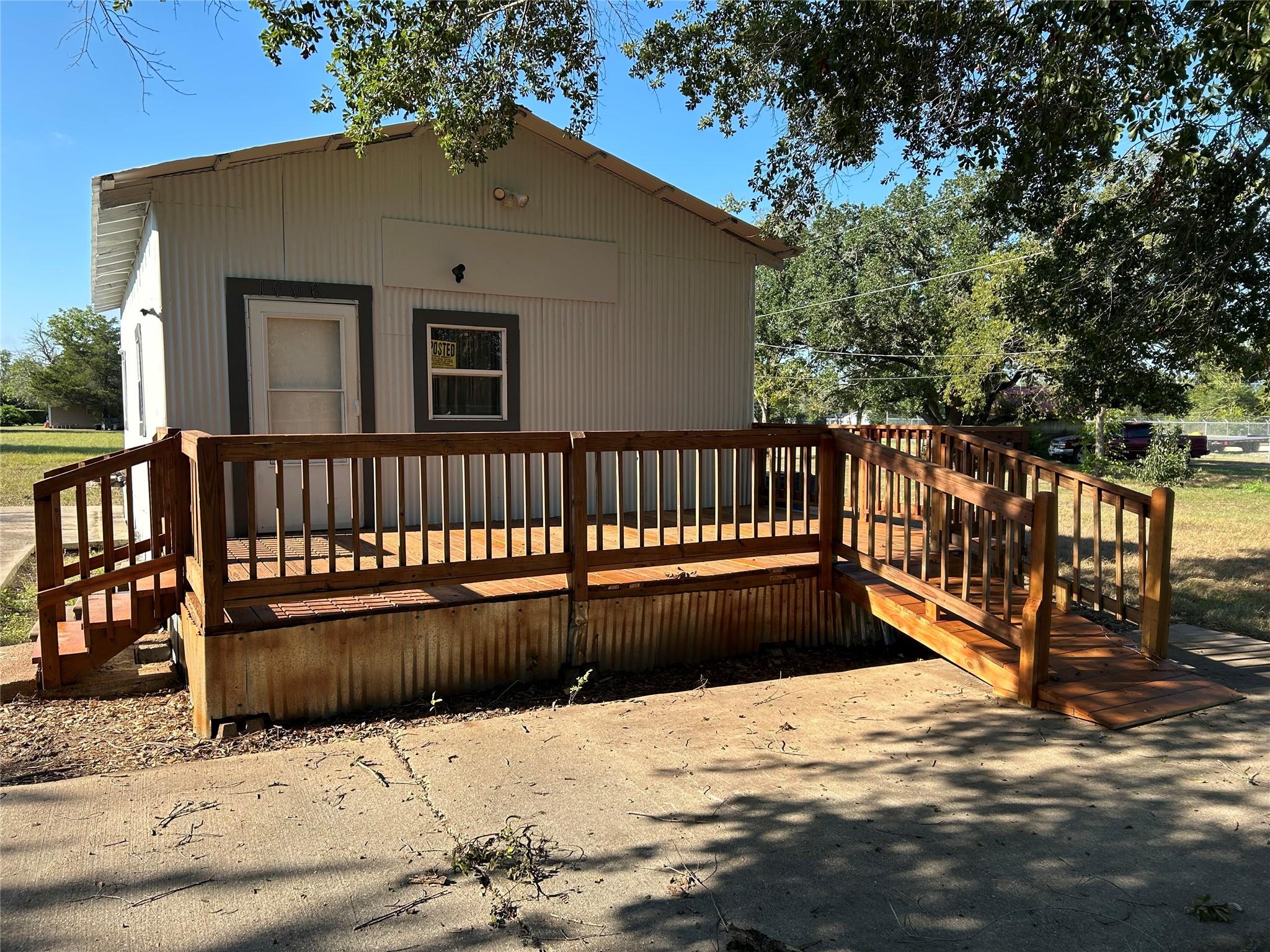 1006 Spur 515 Property Photo 3