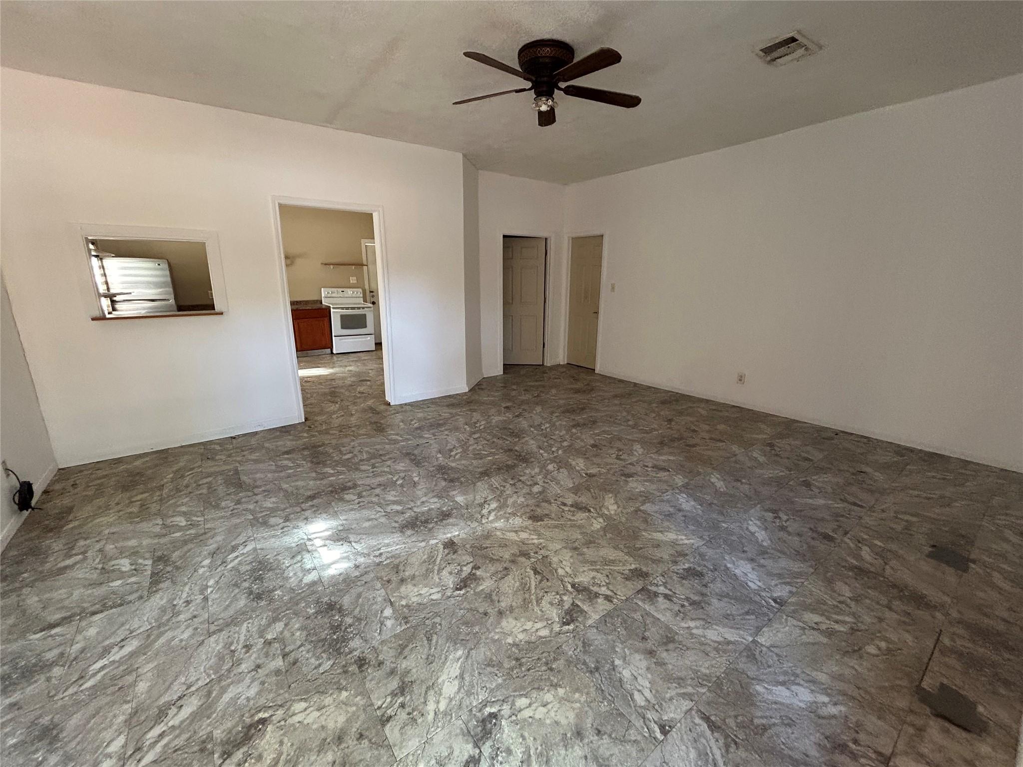 1006 Spur 515 Property Photo 11