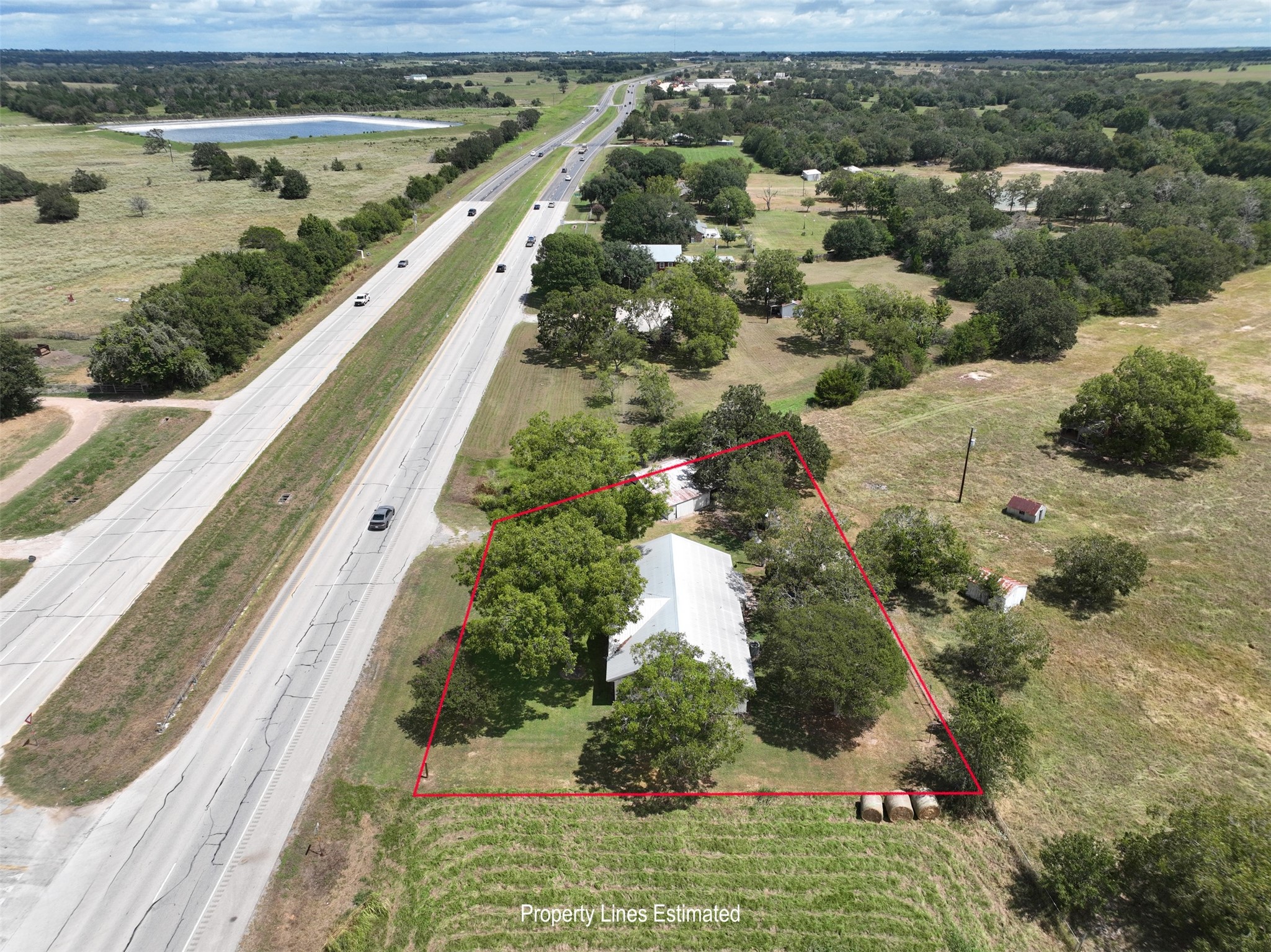 346 Us 290 Property Photo 2