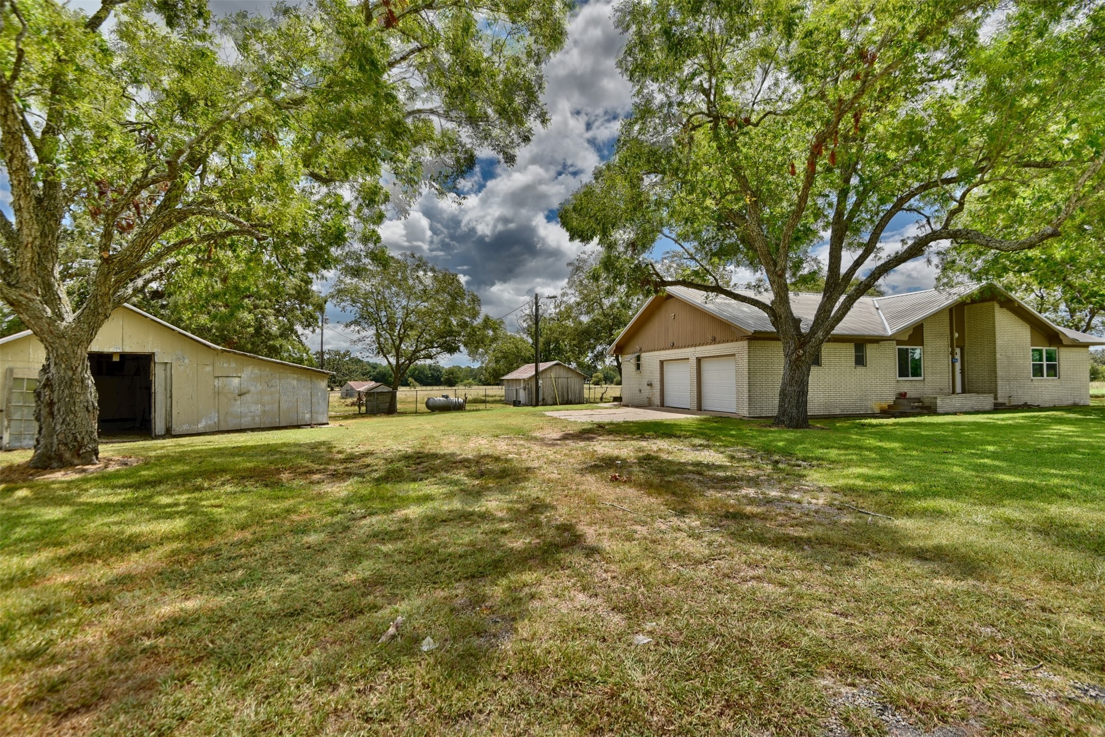 346 Us 290 Property Photo 5
