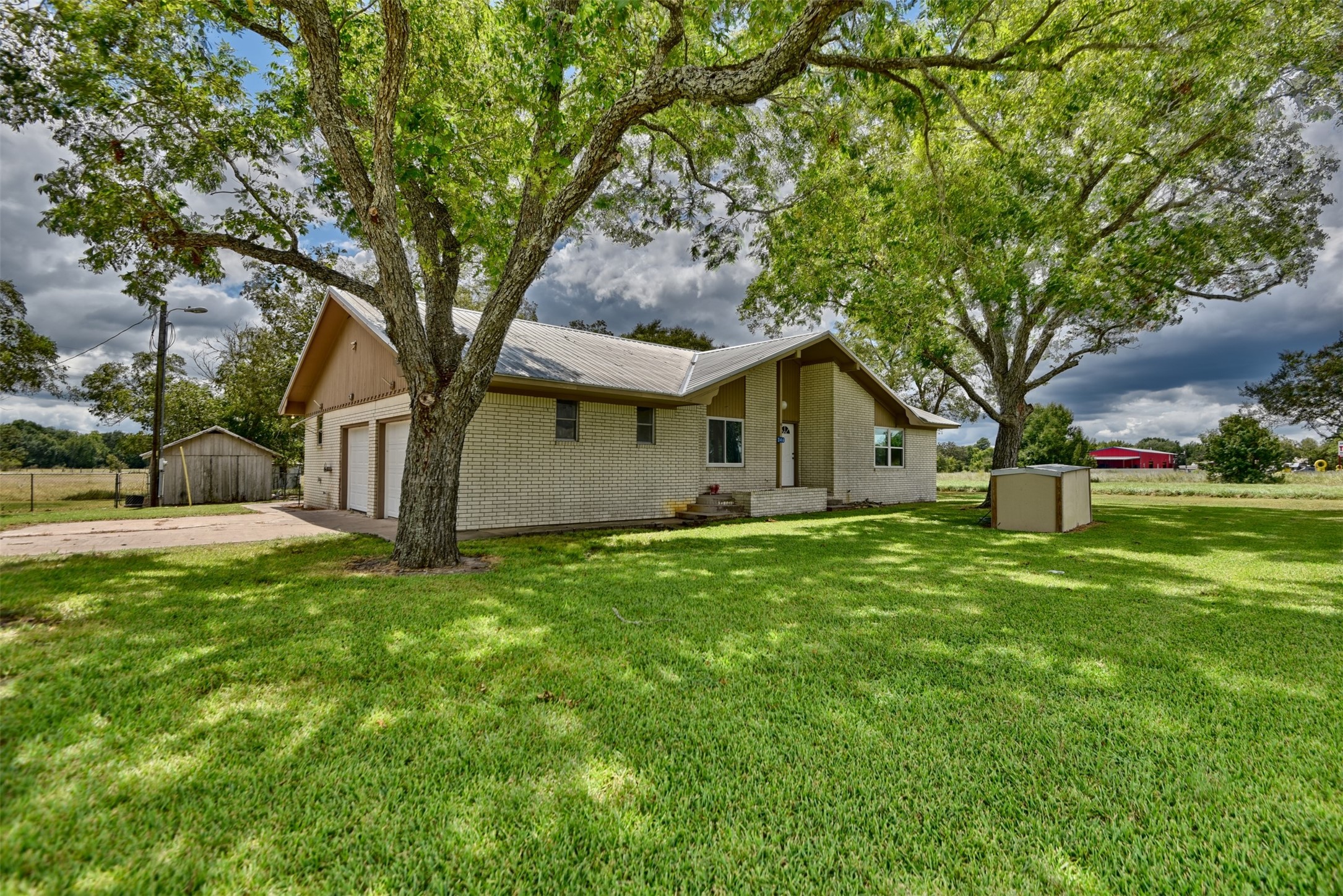 346 Us 290 Property Photo 7