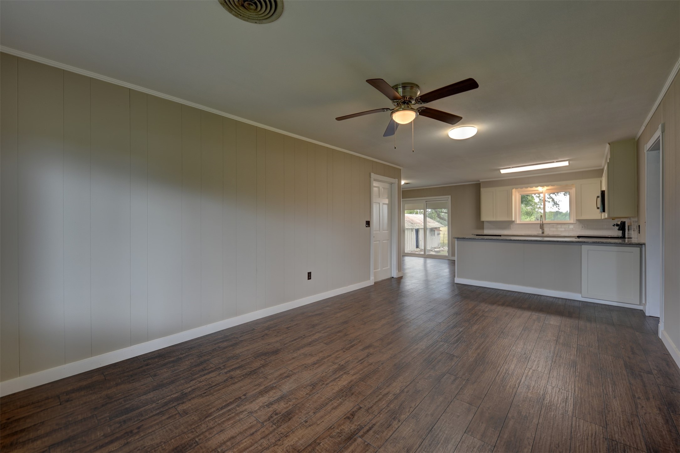 346 Us 290 Property Photo 19