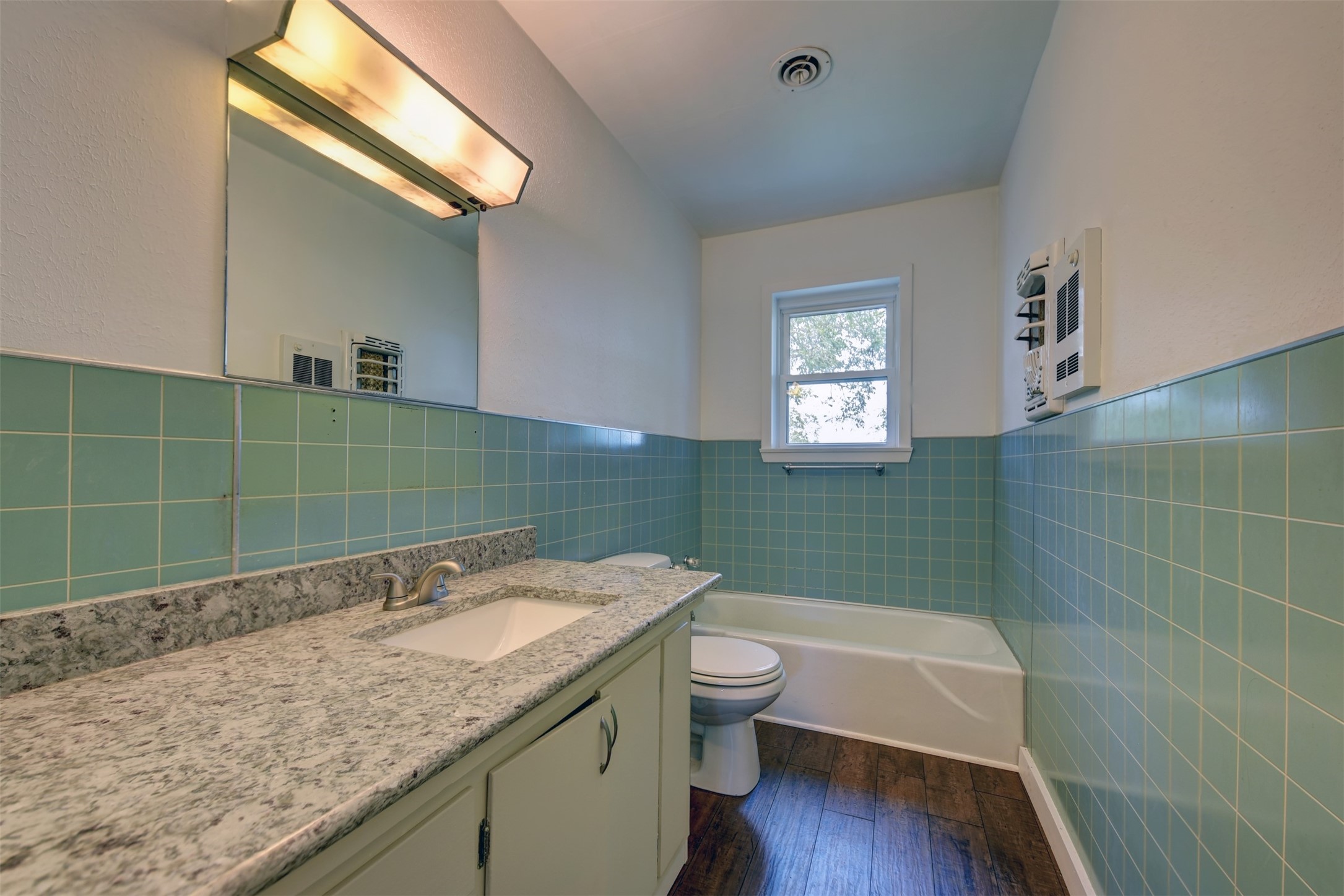 346 Us 290 Property Photo 22