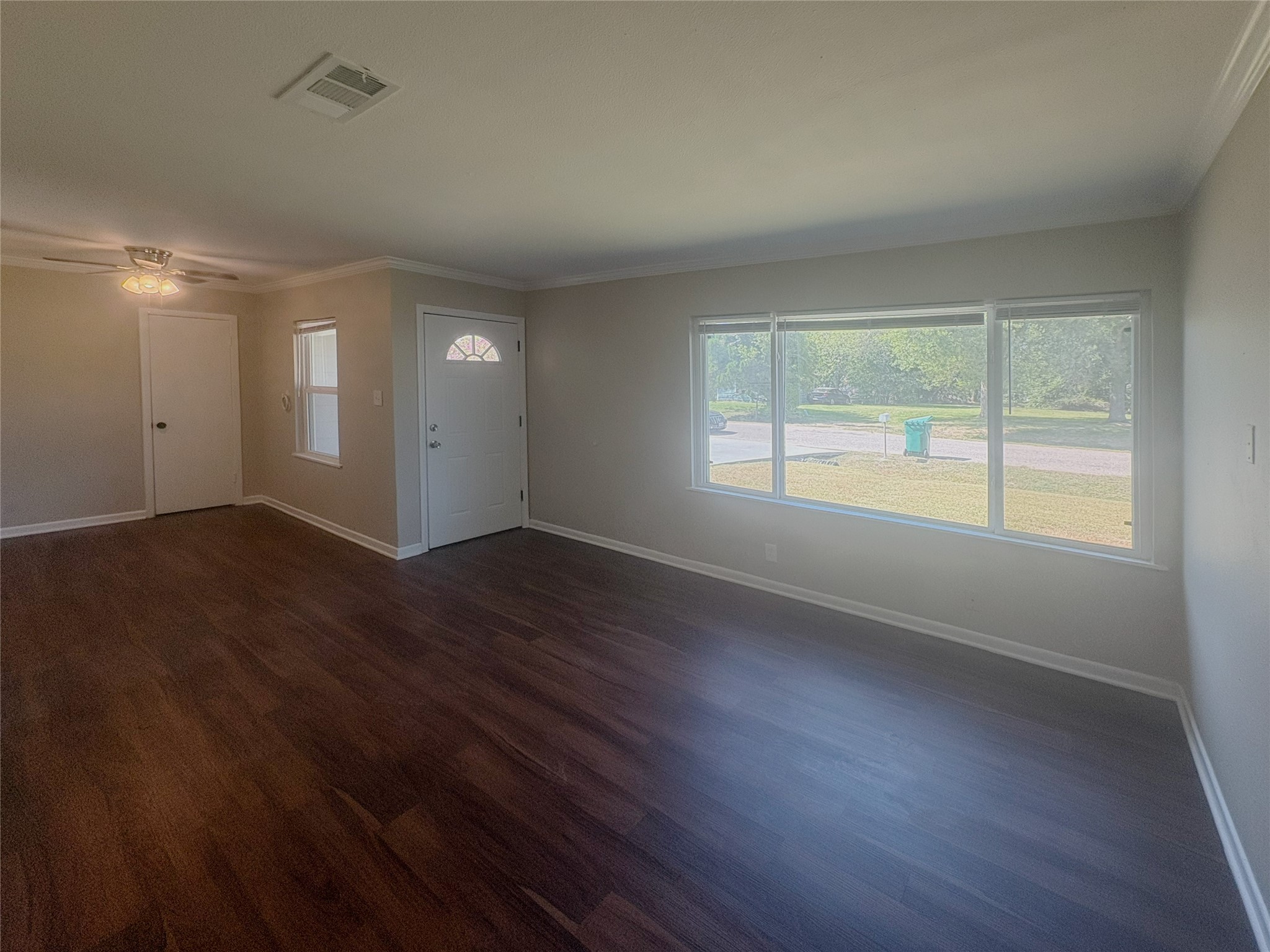 225 Sarlee Drive Property Photo 5