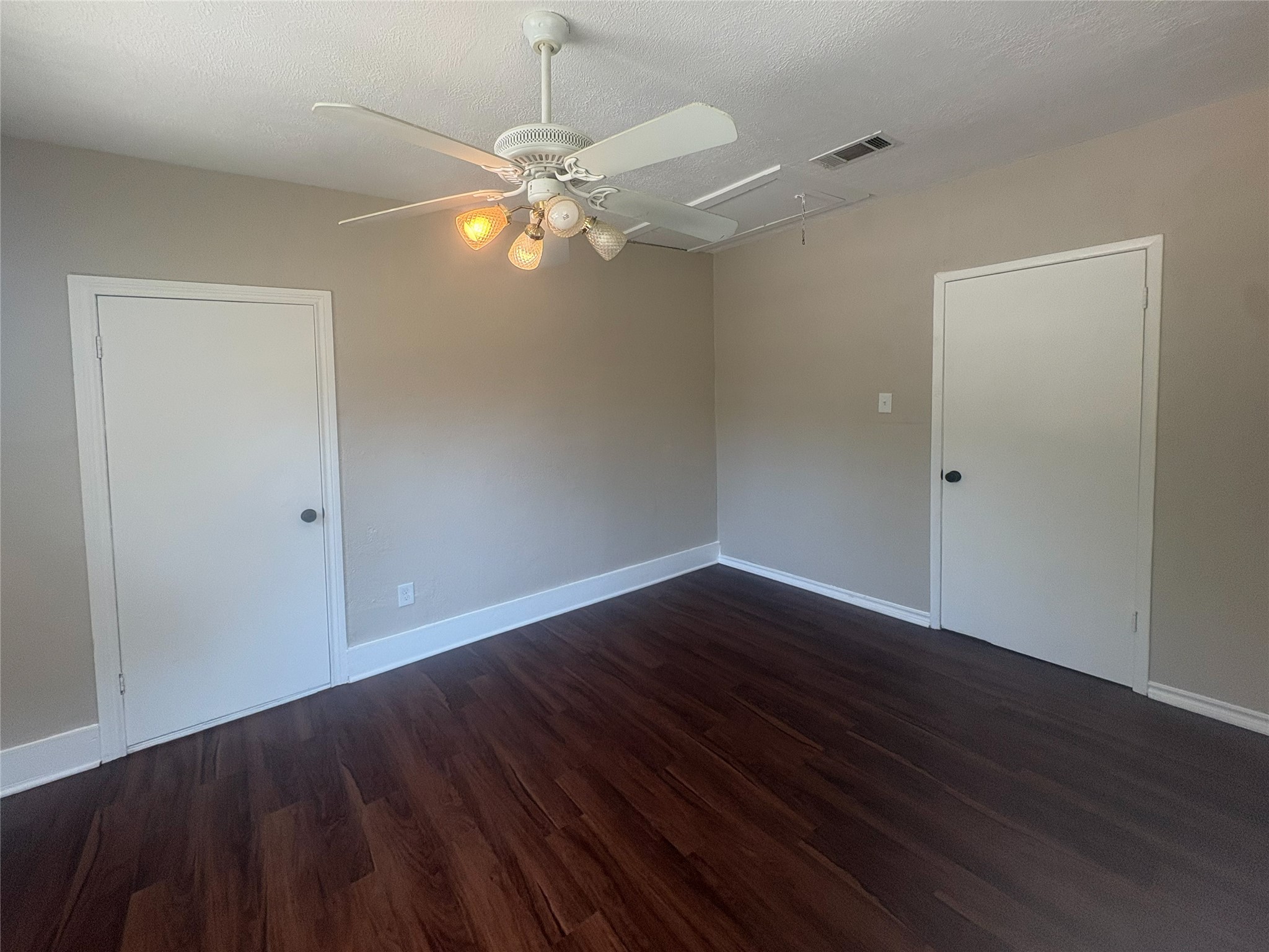 225 Sarlee Drive Property Photo 8