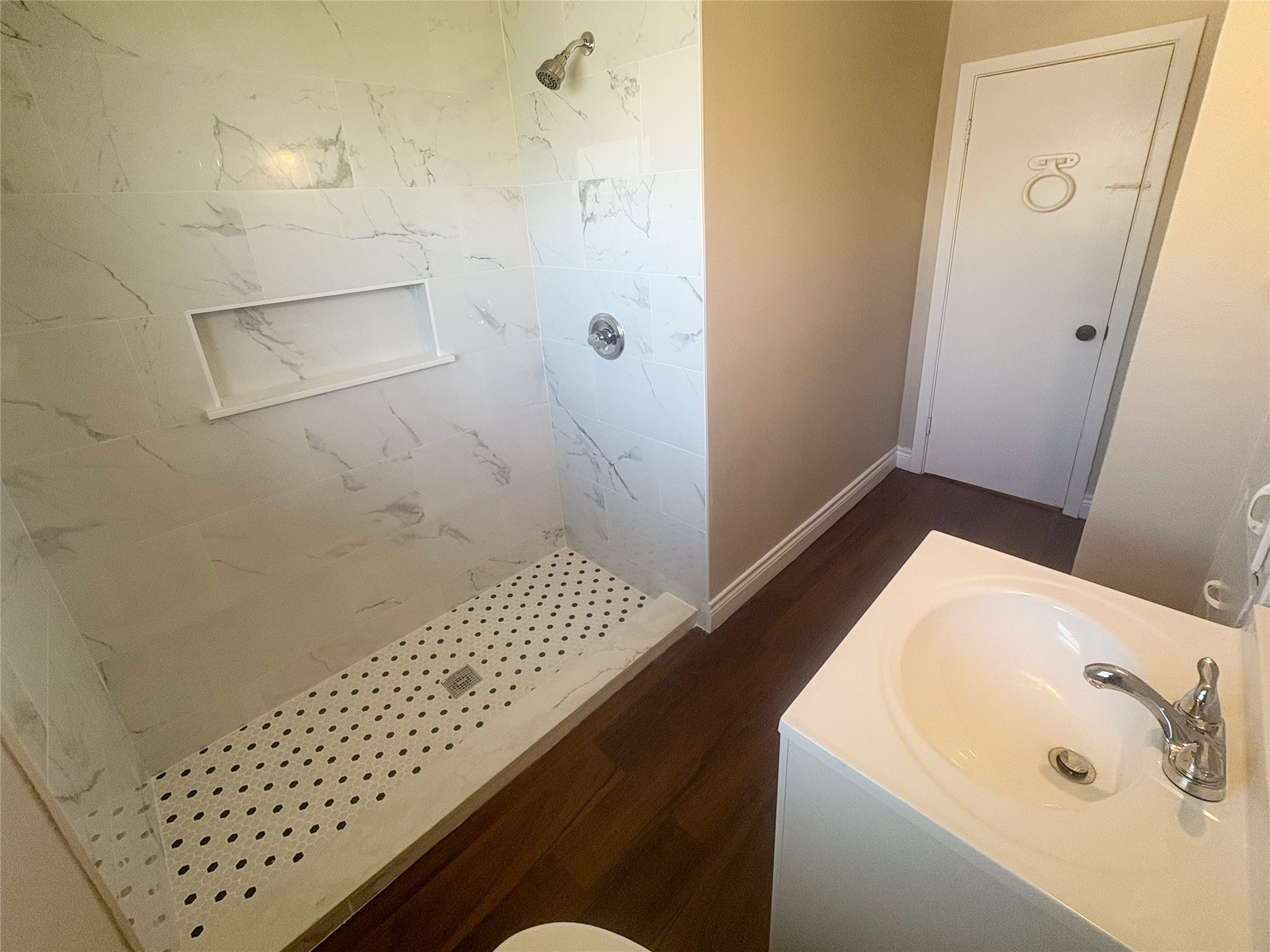 225 Sarlee Drive Property Photo 14