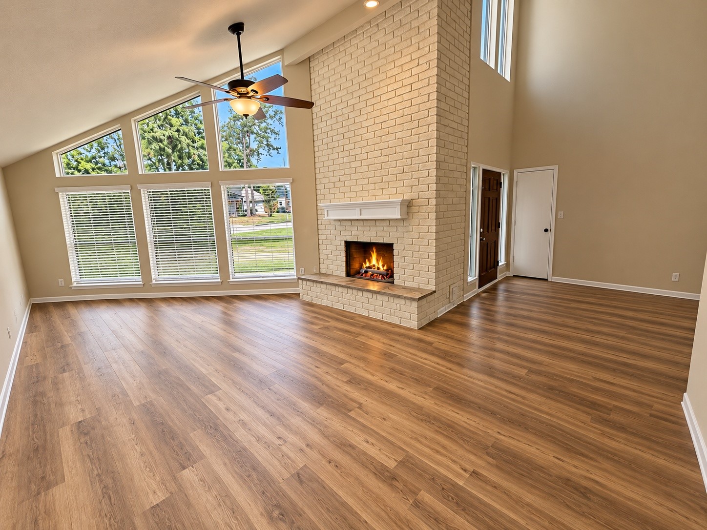 22907 River Birch Drive Property Photo 2