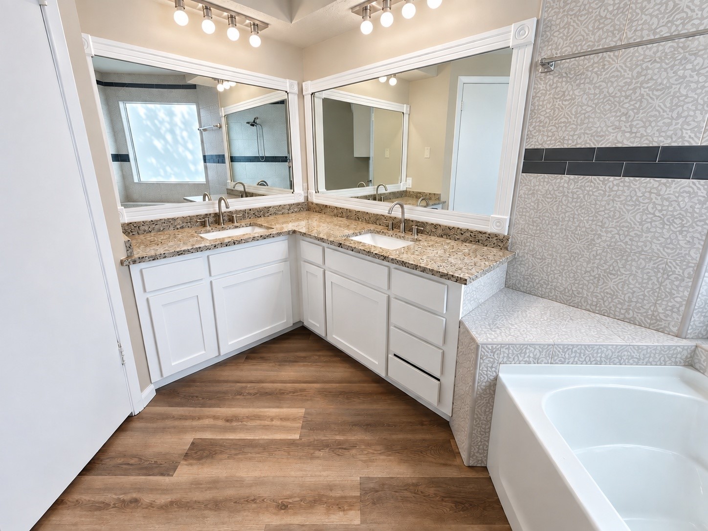 22907 River Birch Drive Property Photo 9
