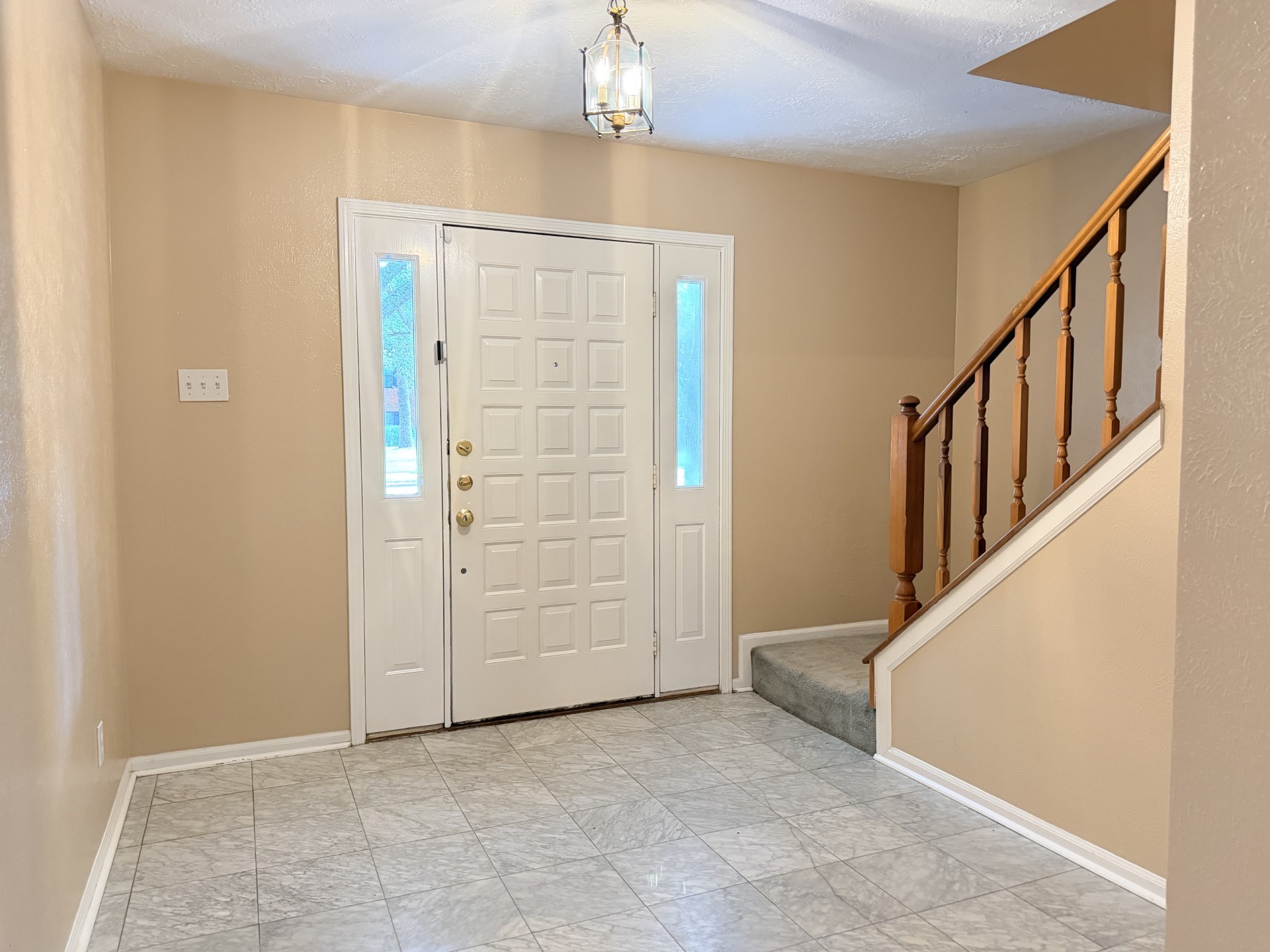 16042 Pinyon Creek Drive Property Photo 5