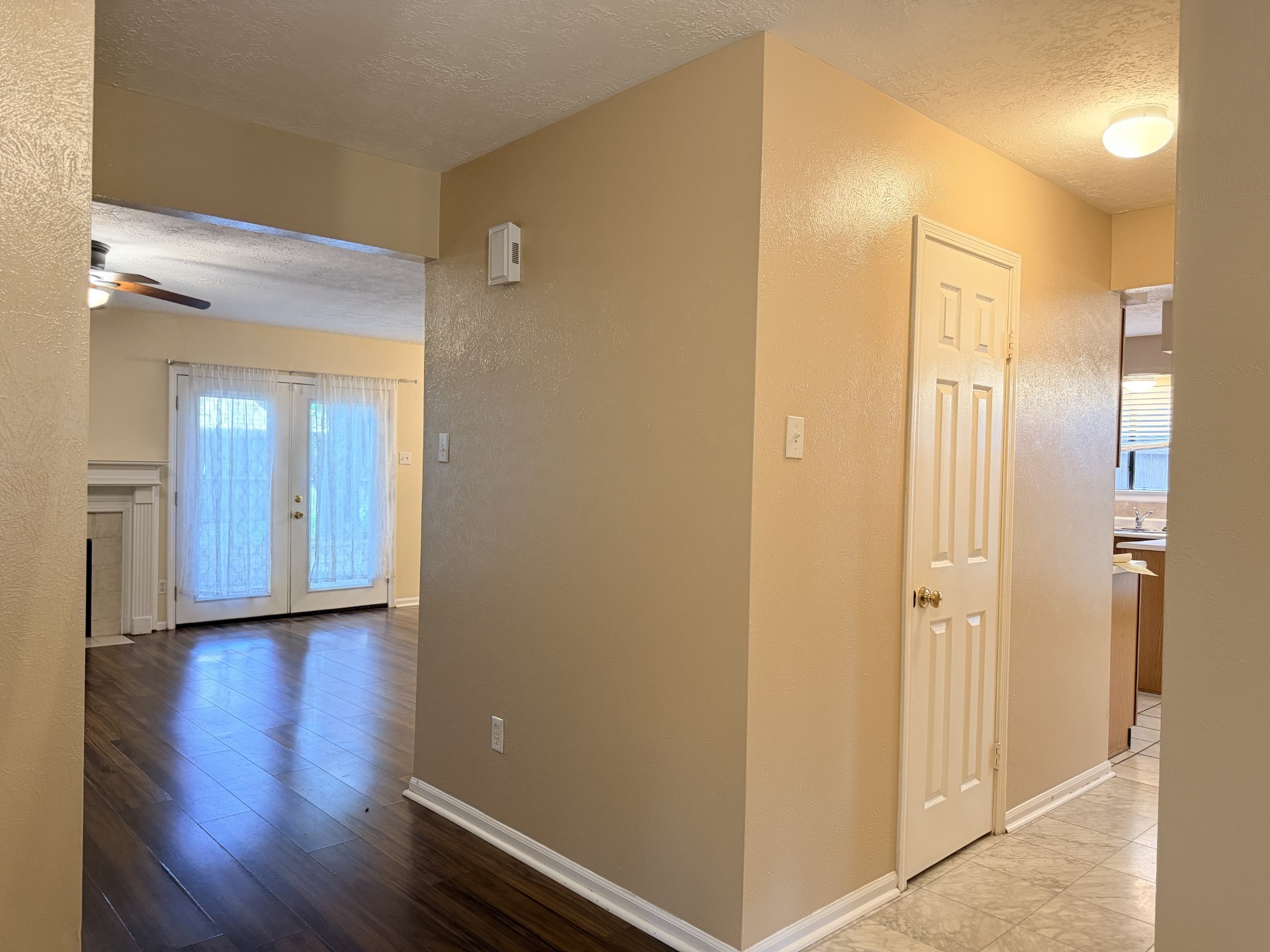 16042 Pinyon Creek Drive Property Photo 6