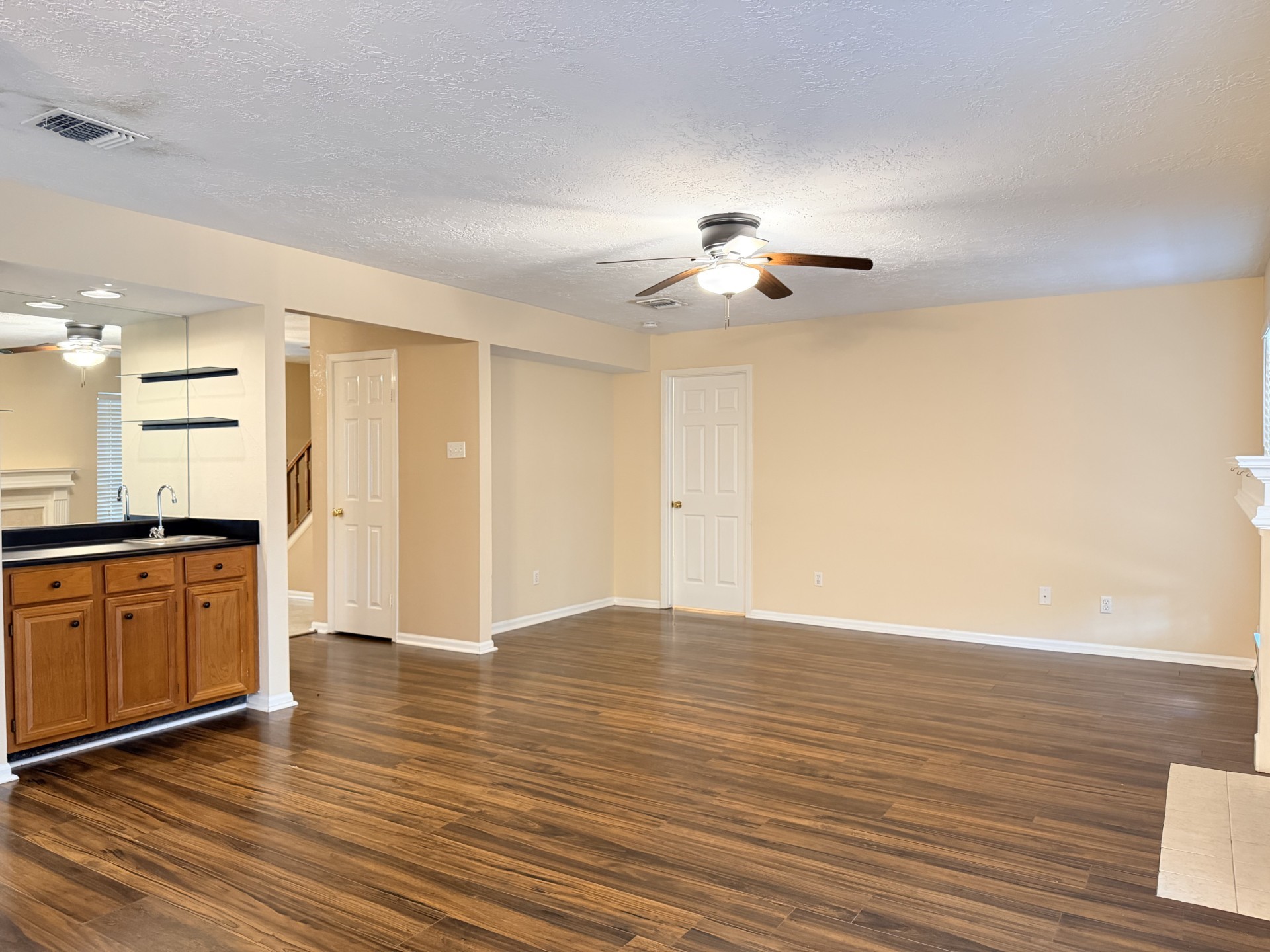 16042 Pinyon Creek Drive Property Photo 13