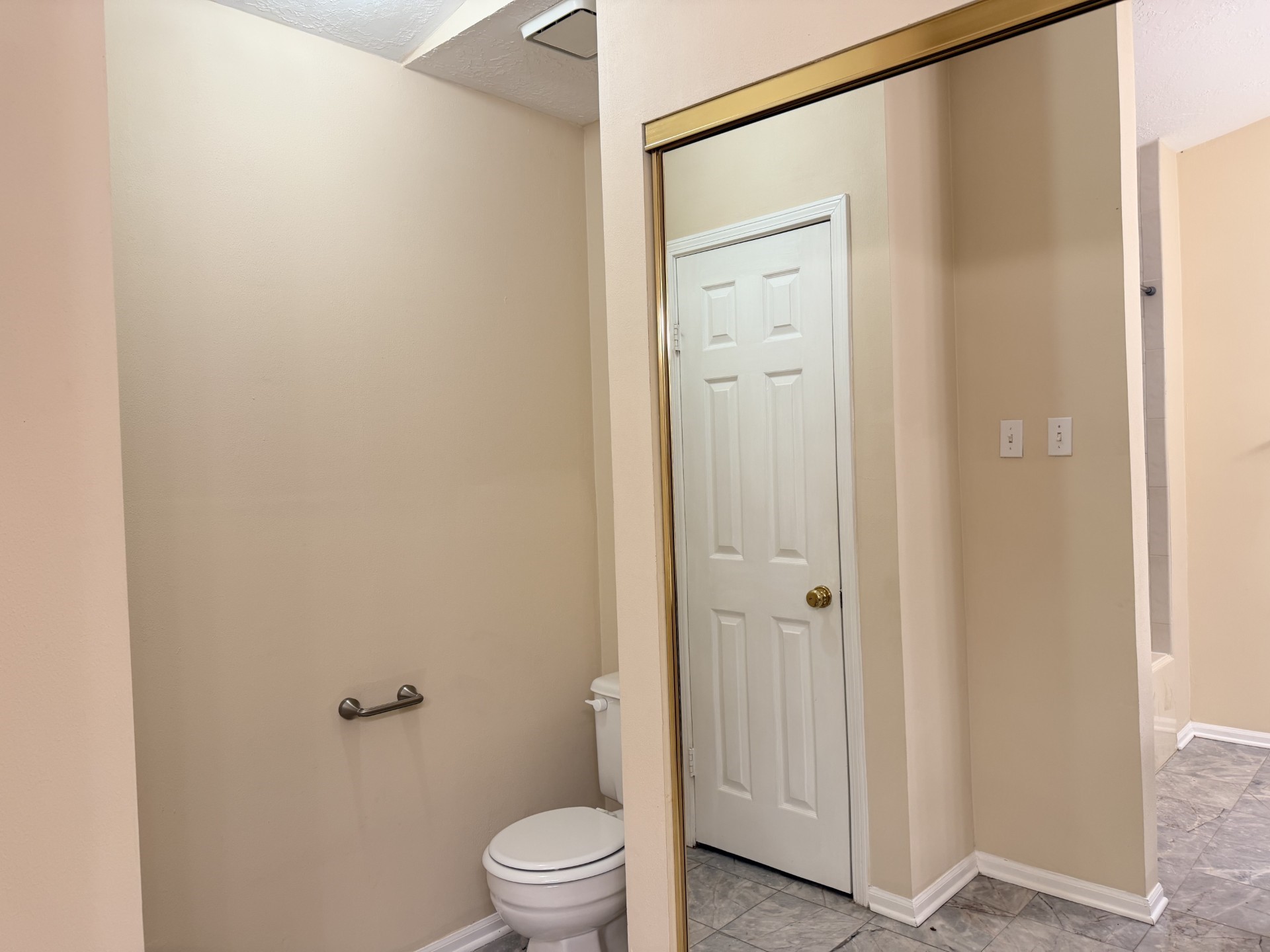 16042 Pinyon Creek Drive Property Photo 18
