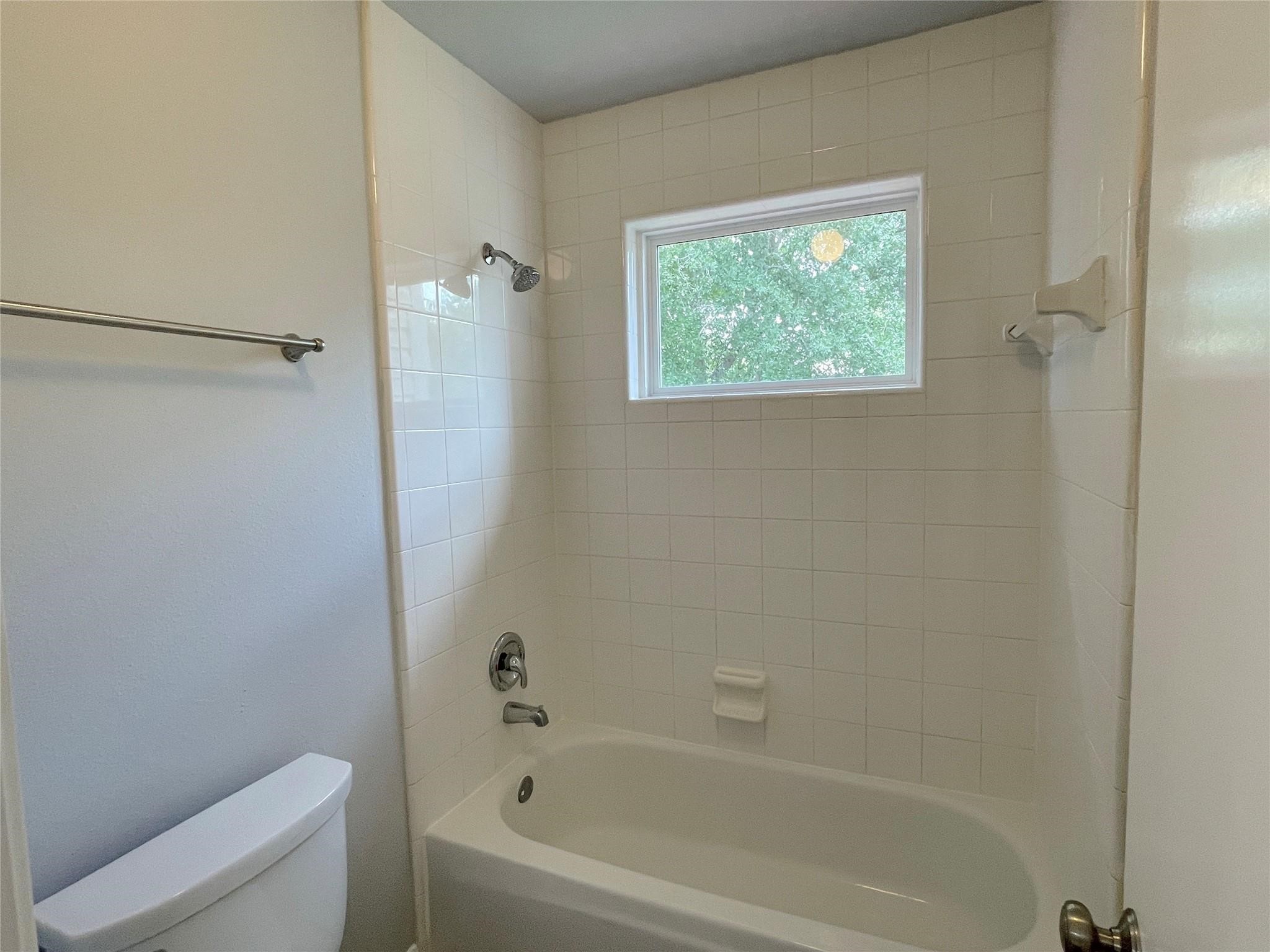 8919 Diamond Lake Lane Property Photo 22