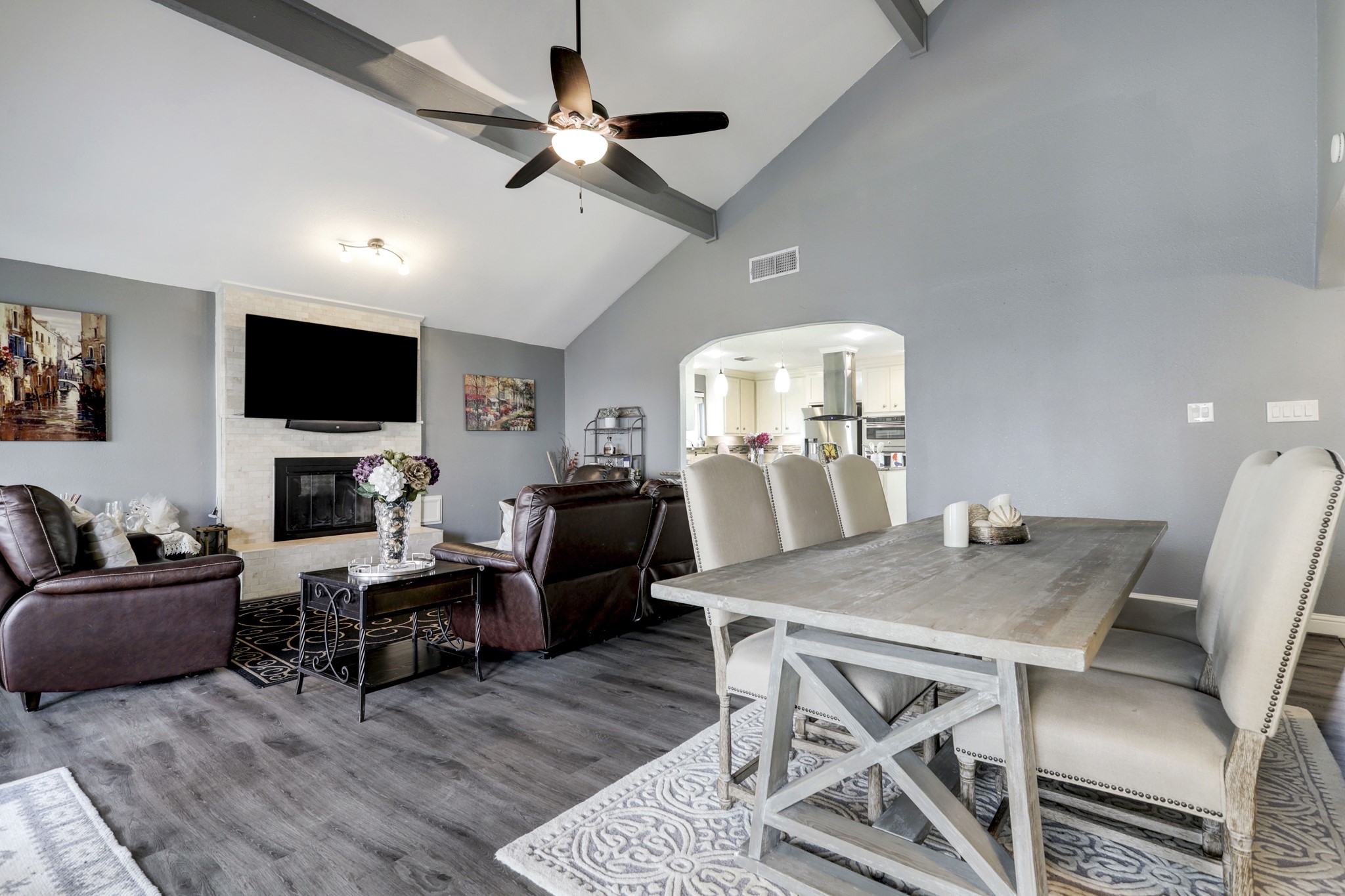 2235 Round Lake Drive Property Photo 15
