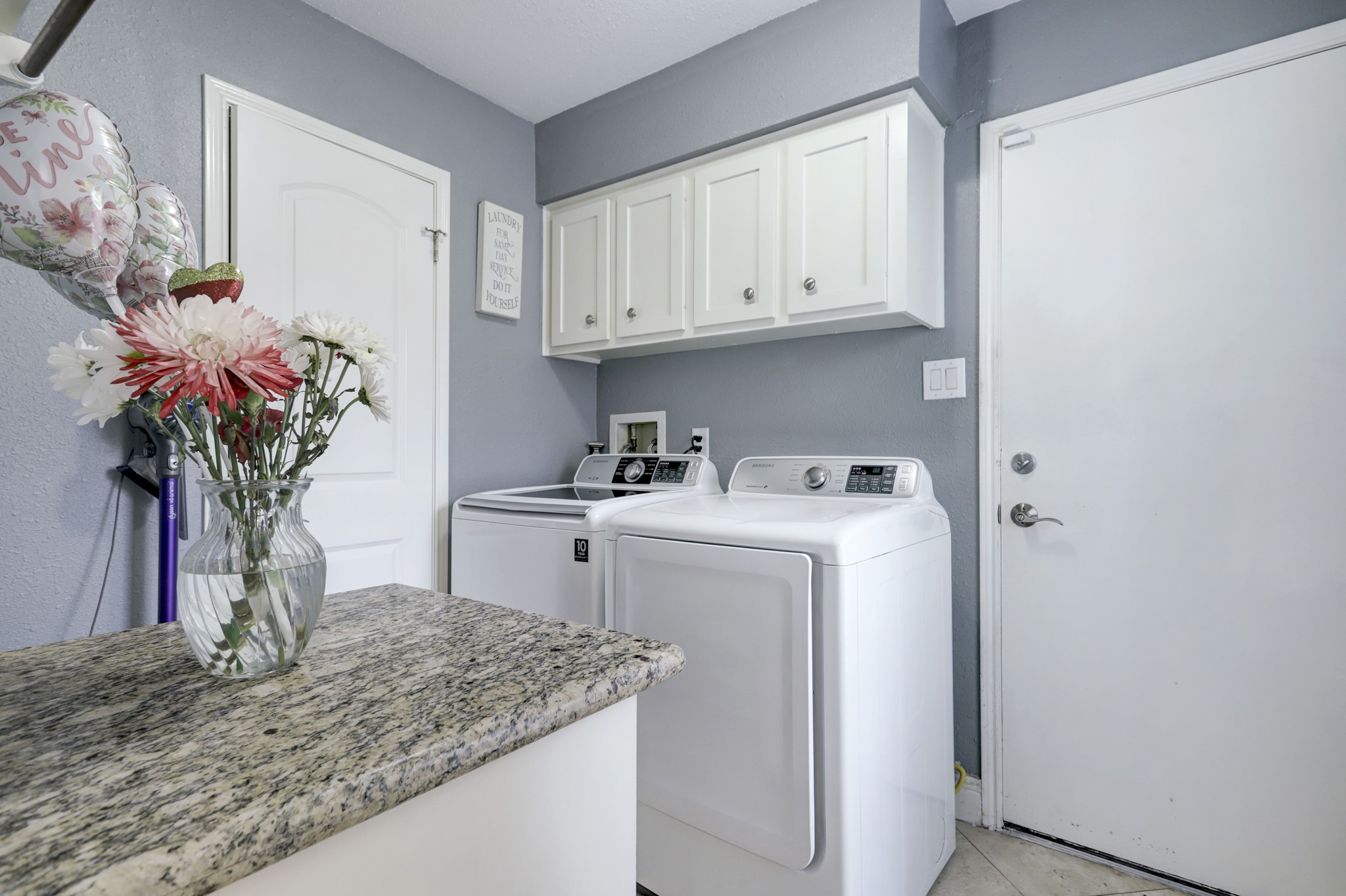 2235 Round Lake Drive Property Photo 28