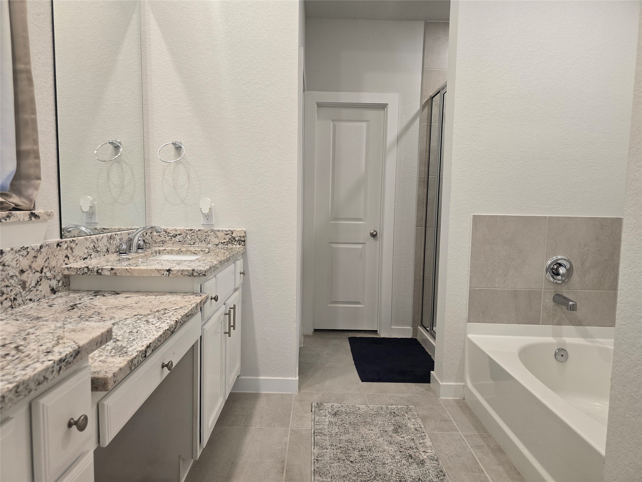 17163 Crimson Crest Drive Property Photo 19