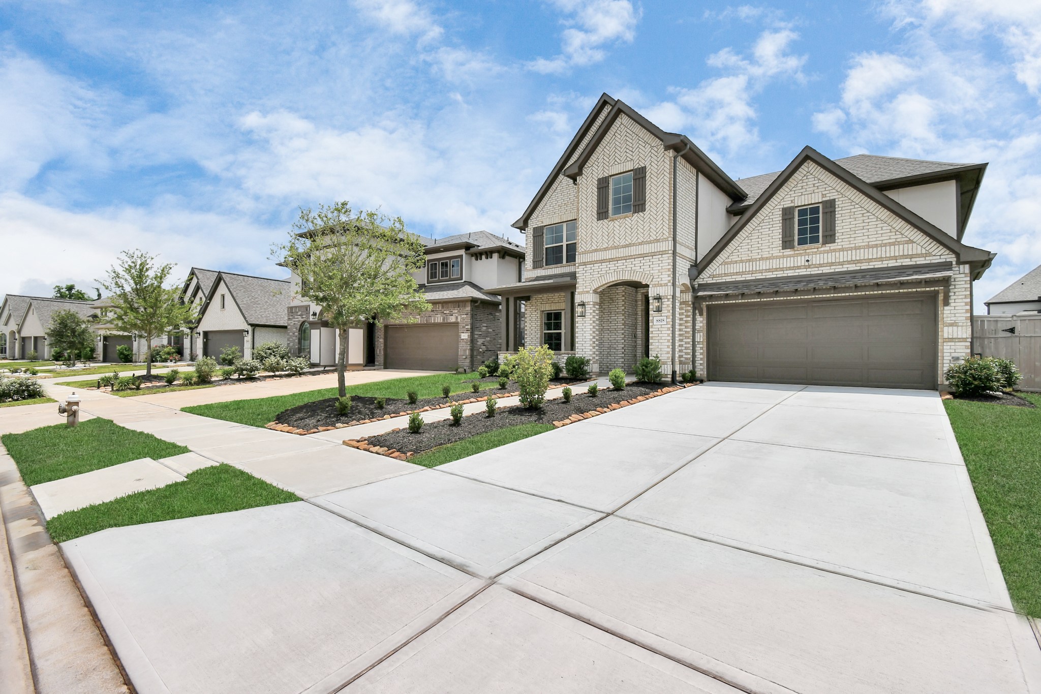 8818 Spinning Mill Drive Property Photo 1