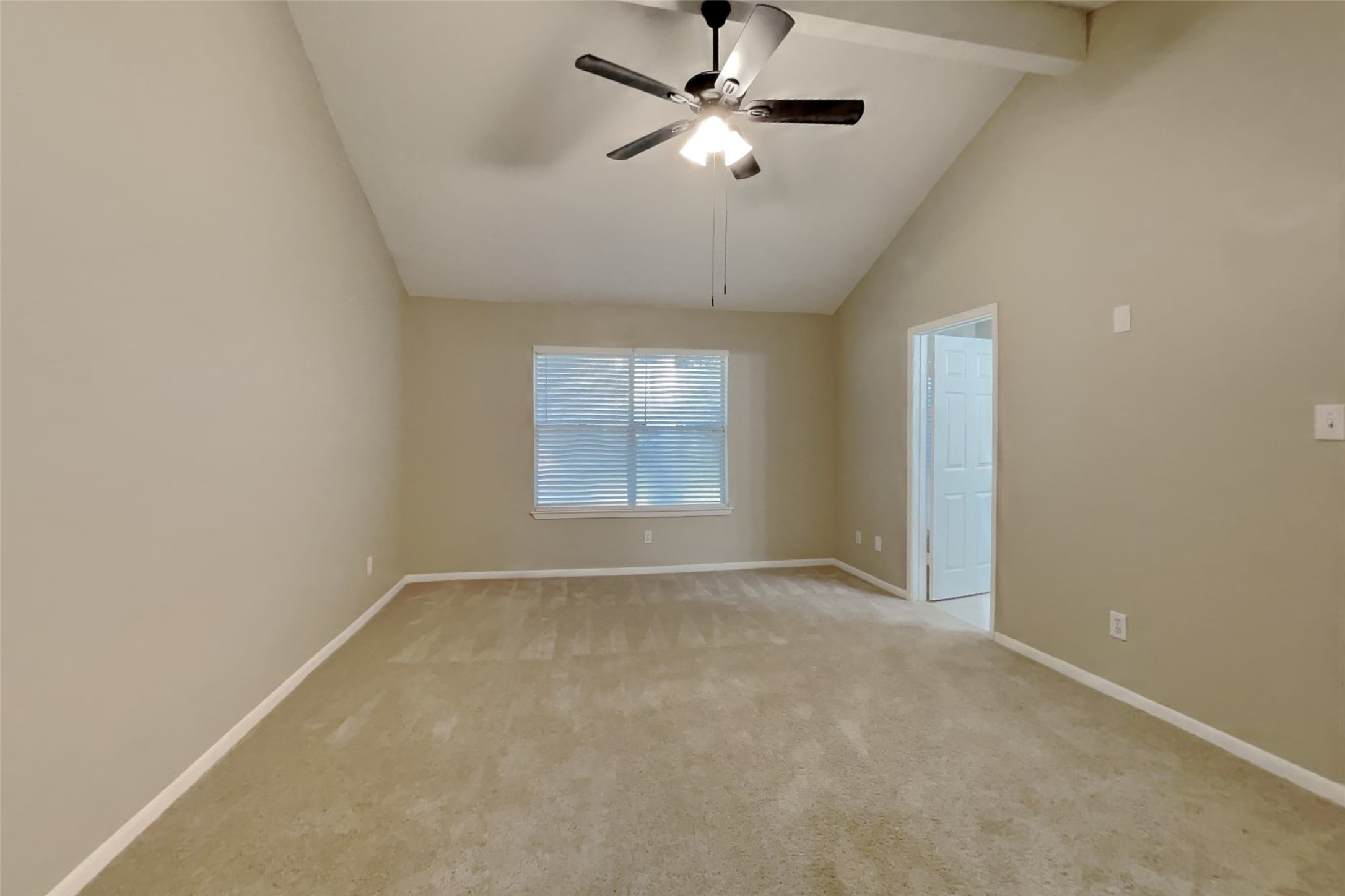 6910 Norvara Trail Property Photo 6