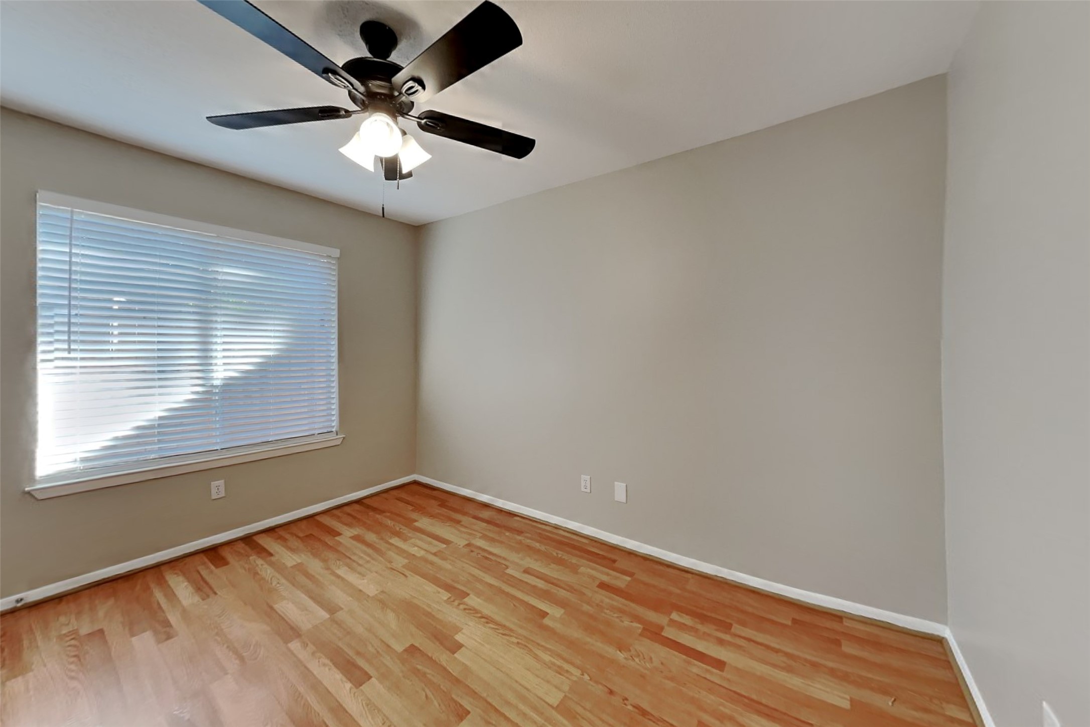 6910 Norvara Trail Property Photo 12