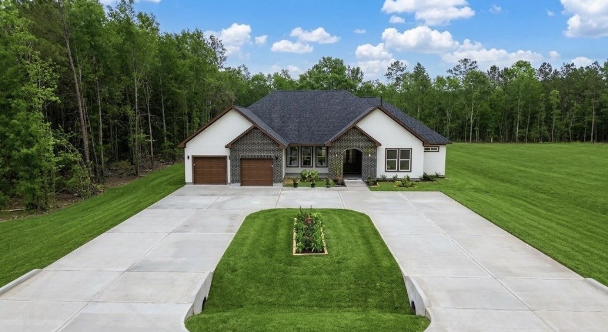 1324 Road 6604 Property Photo 1