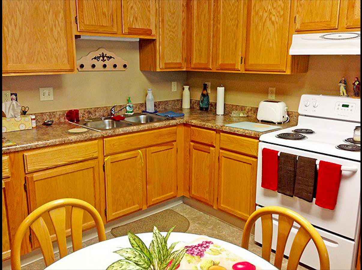 741 Streeter Dr Property Photo 9