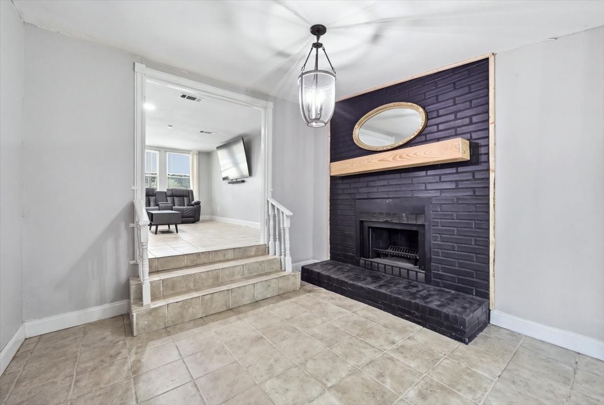 2509 Avenue D Property Photo 12