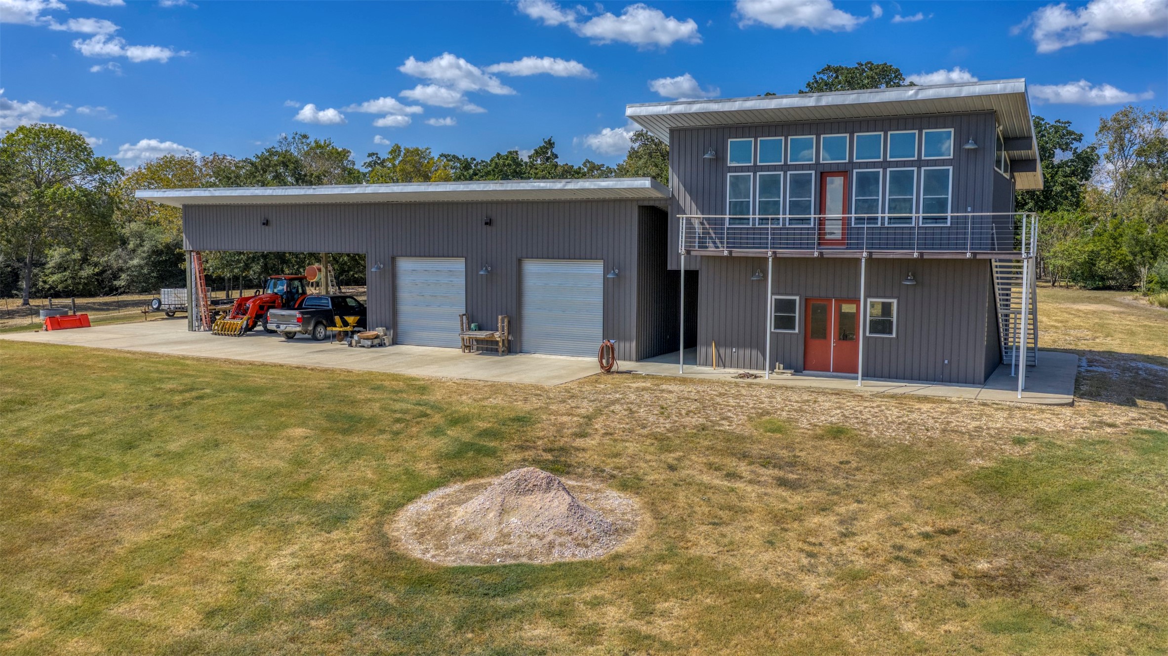5960 Schoenau Road Property Photo 28